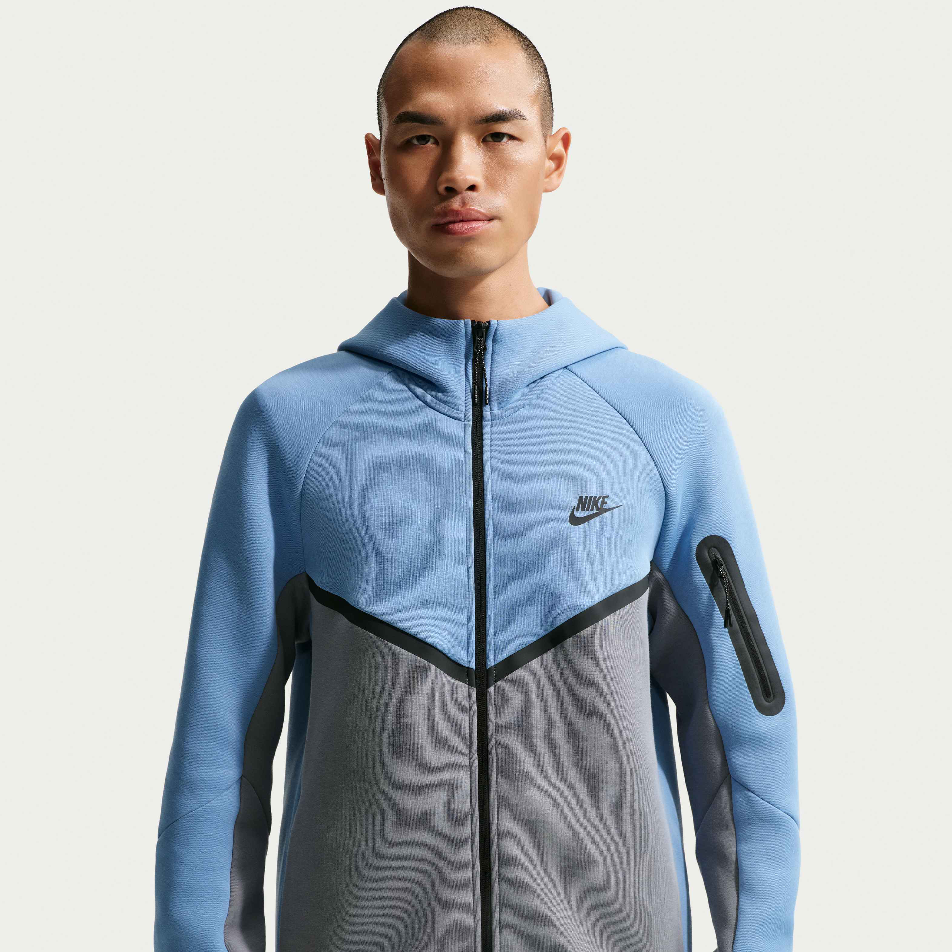 Nike Tech image number 0