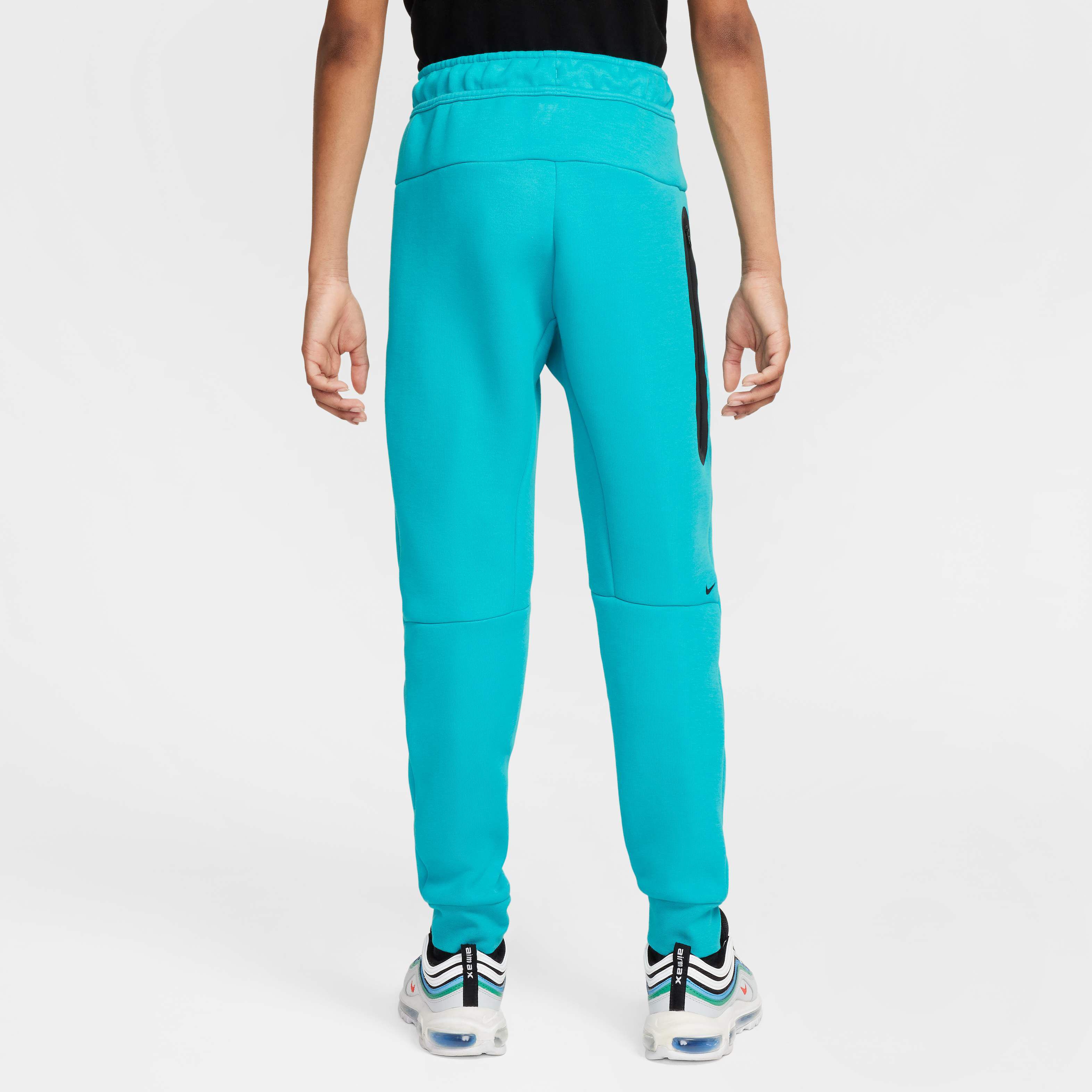 نايكي سبورتسوير تك فليس image number 1