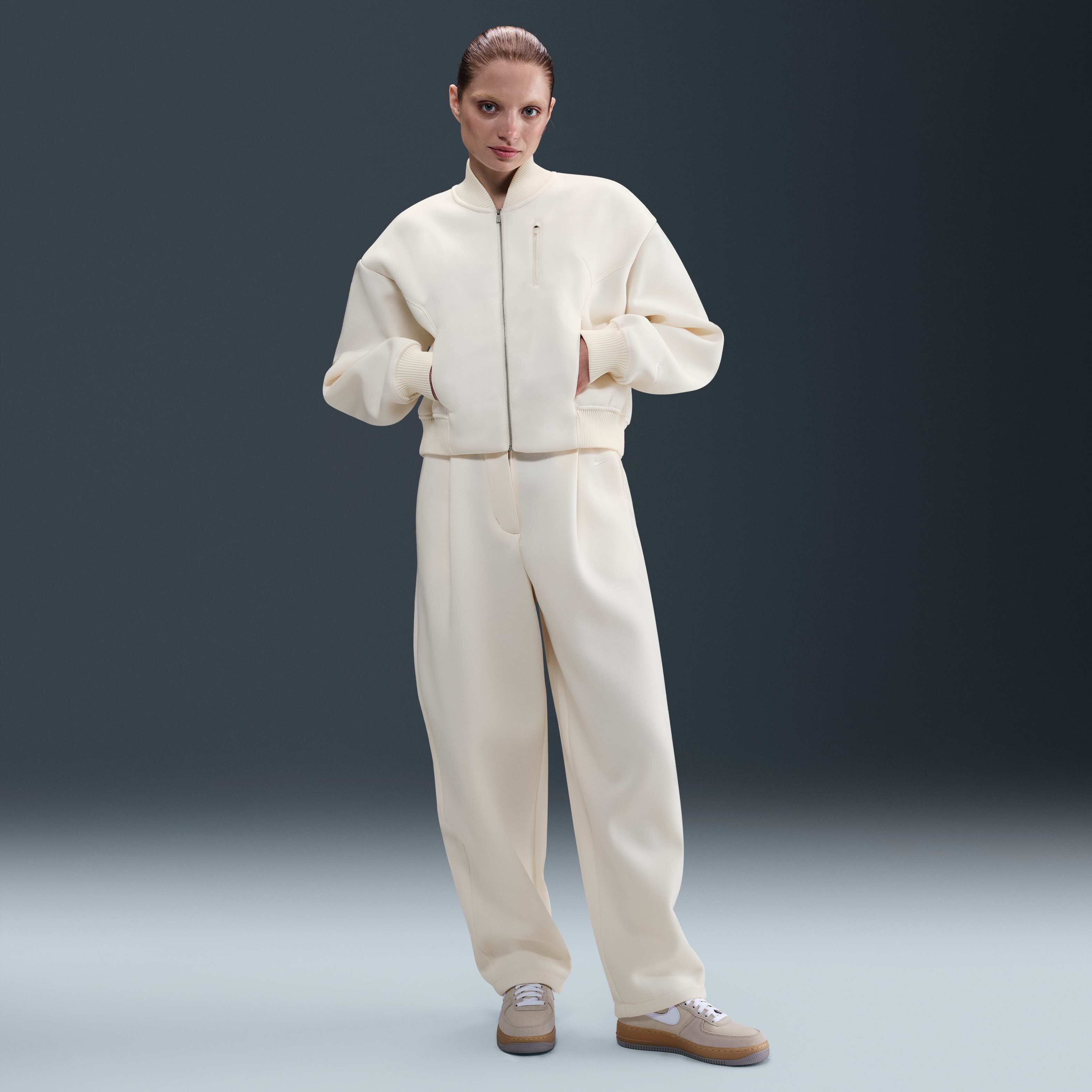 نايكي سبورتسوير مودرن فليس image number 3