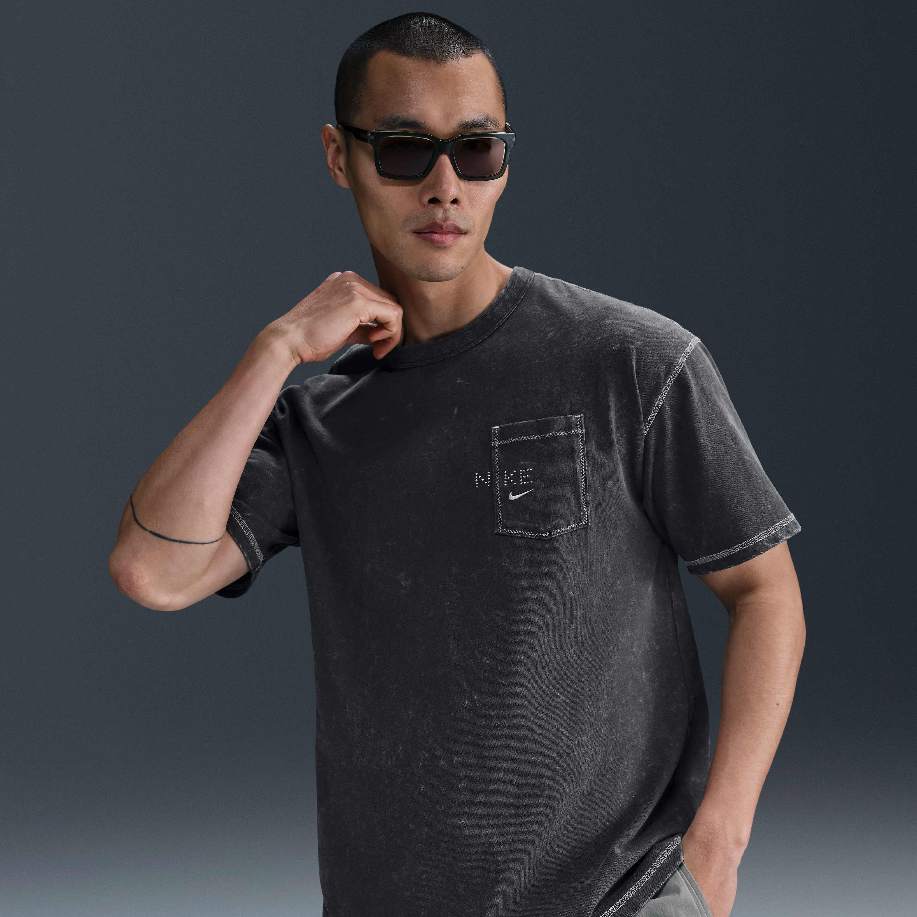 Buy Nike Sportswear Max90 T-Shirt - Anthracite | Nike Saudi