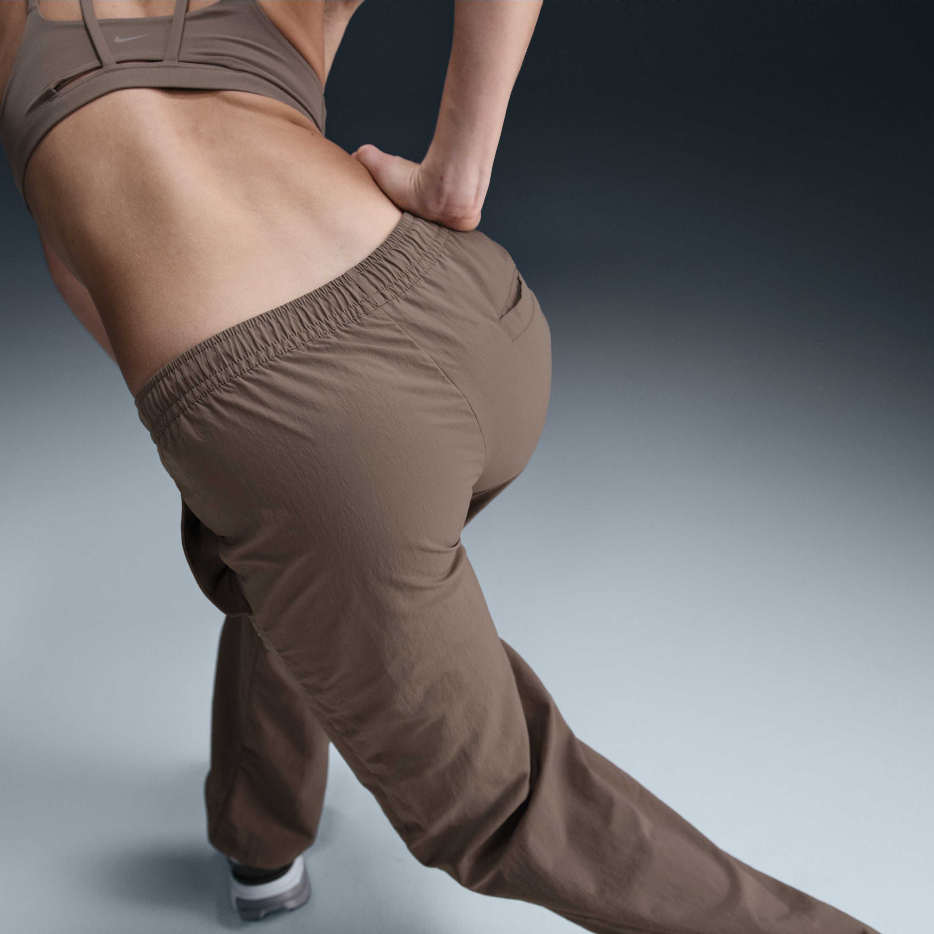 Nike Sportswear Everything Wovens image number 4