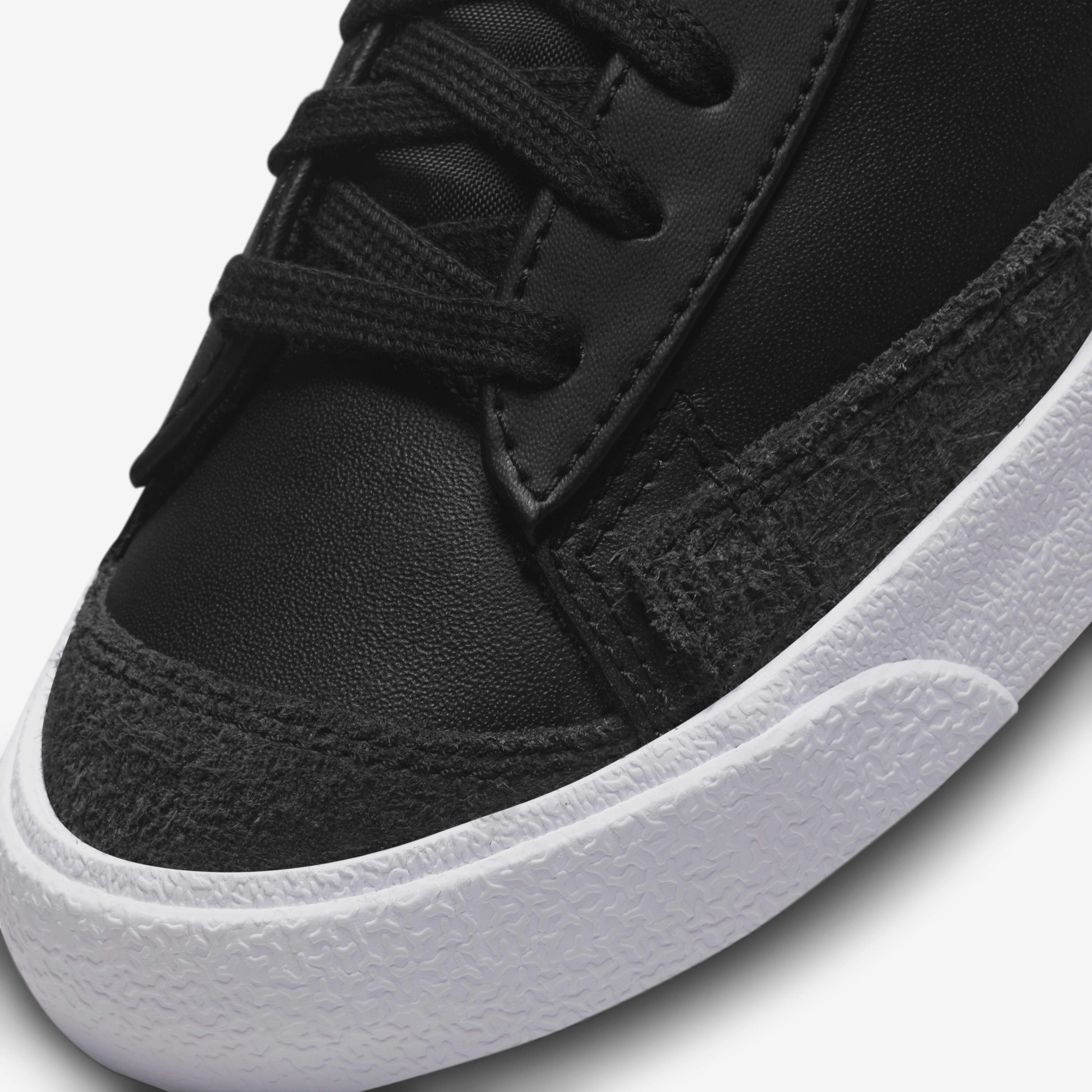 Nike Blazer Mid '77 image number 6