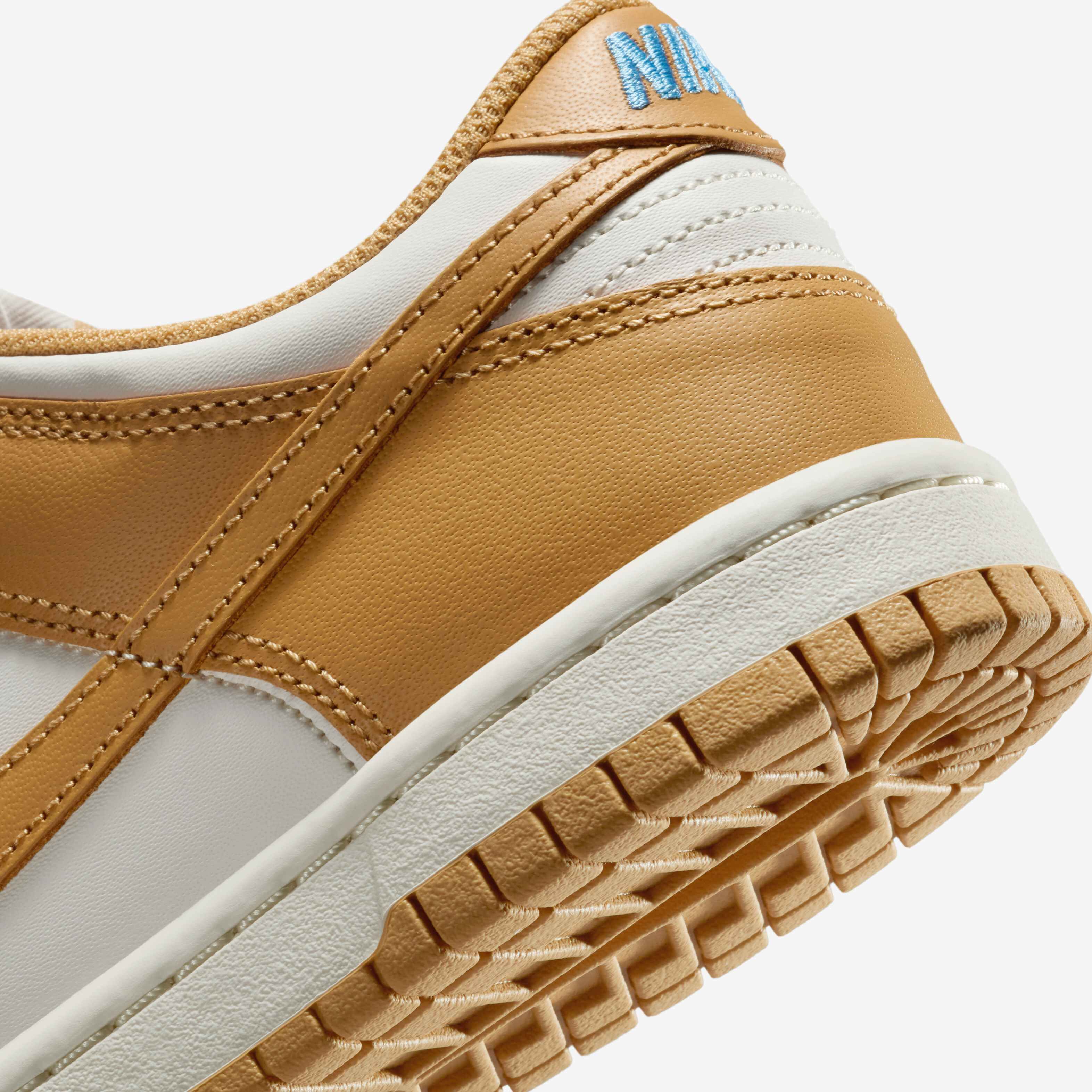 Nike Dunk Low image number 7