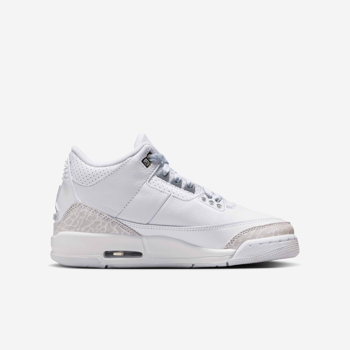 Air Jordan 3 Retro 'Medium Olive' image number 2 Air Jordan 3 Retro 'Medium Olive' image number 2