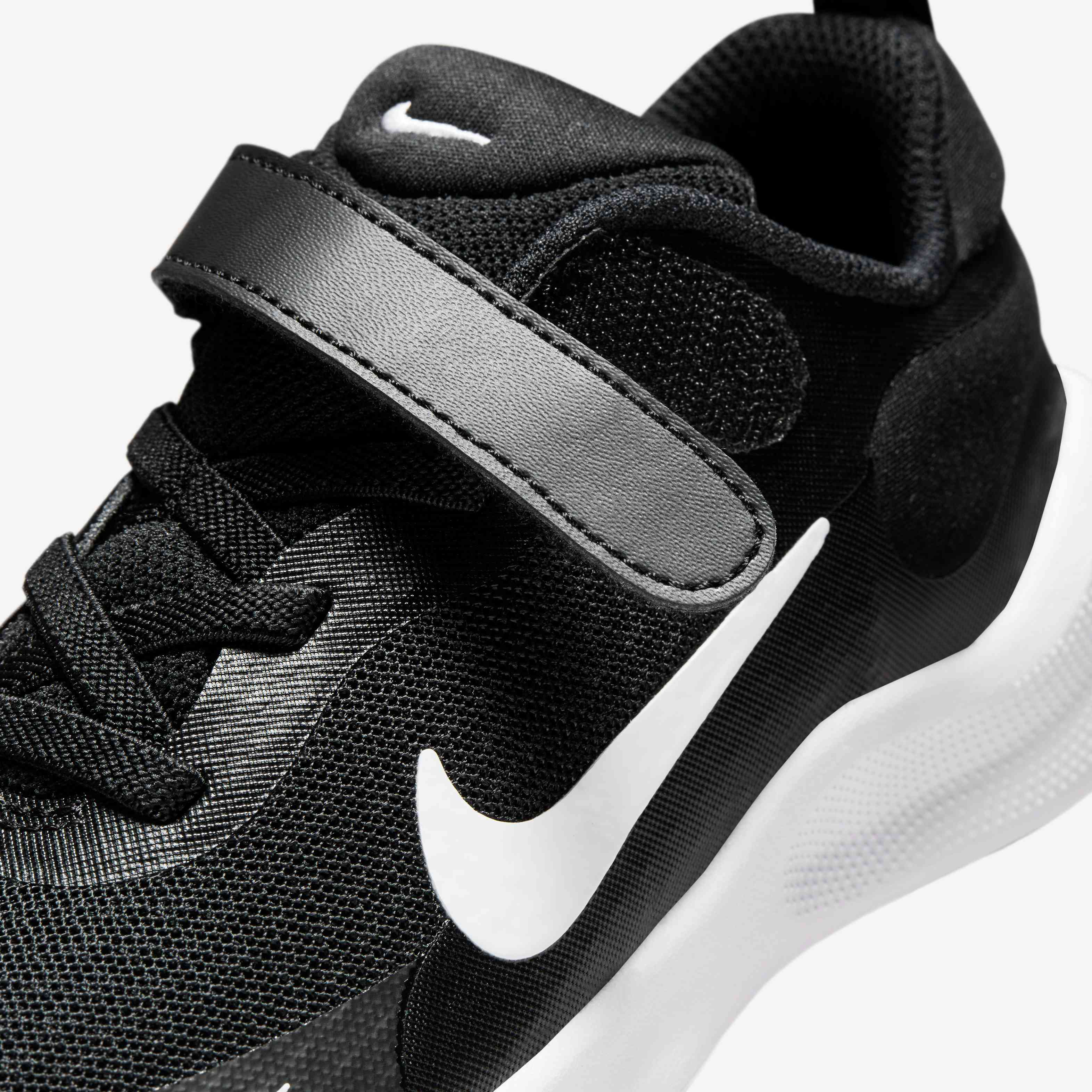 Nike Revolution 7 image number 8