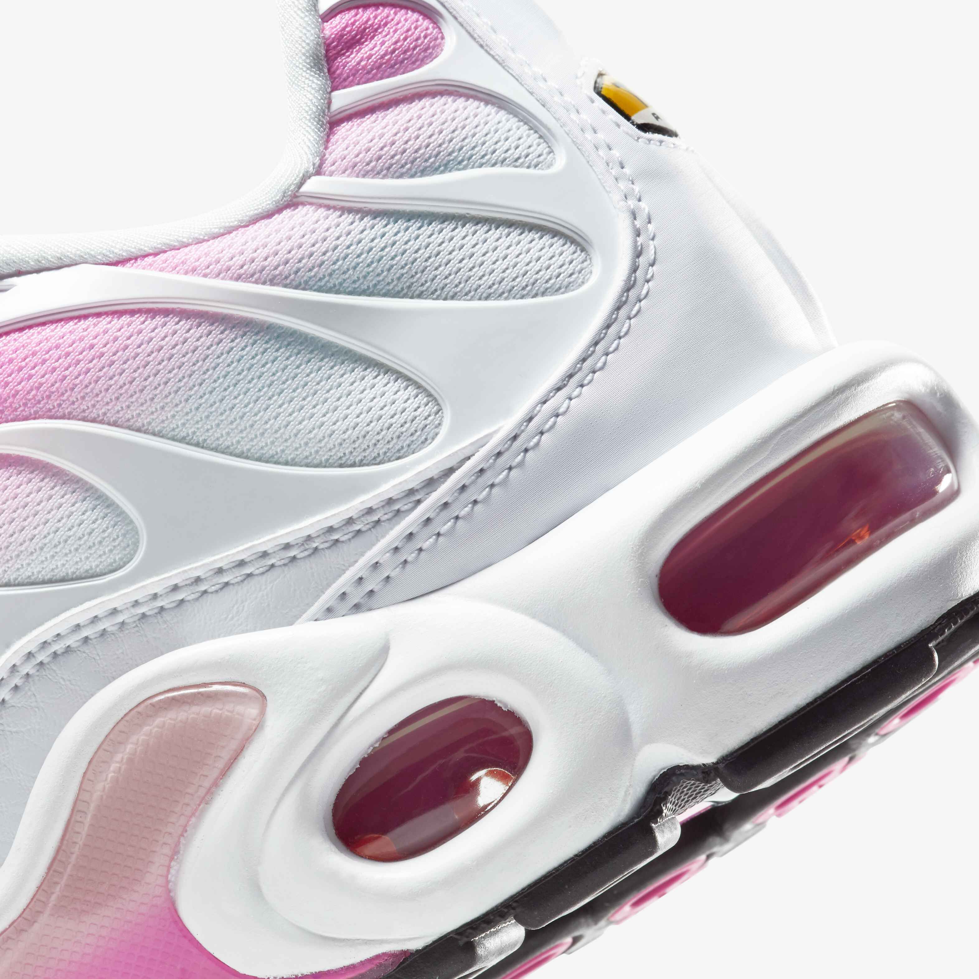 NIKE★WMNS AIR MAX PLUS★WHITE/PINK FOAM/BLACK Nike Air Max Plus WMNS Black / Pink - Mar 2025 - HJ9743-601