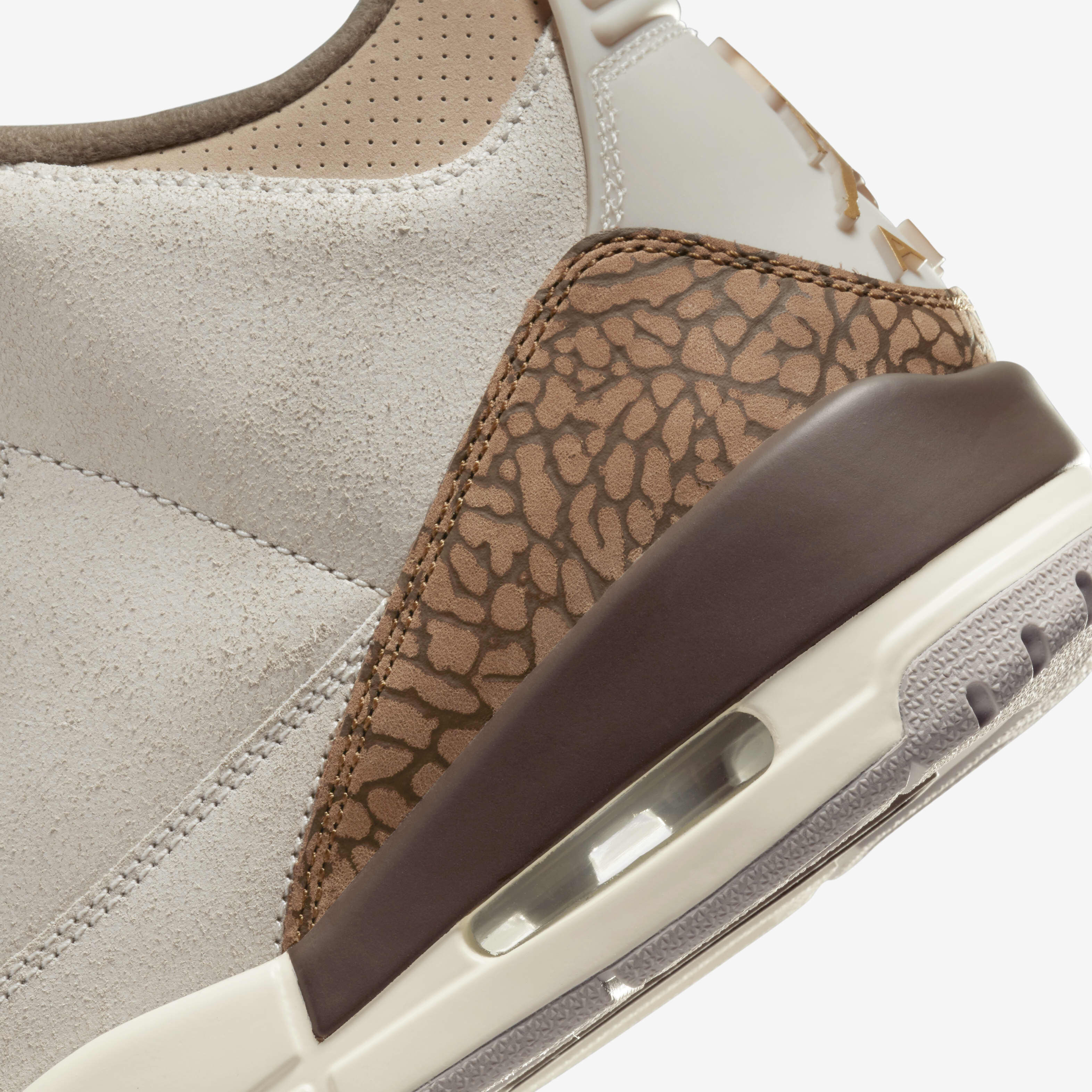 Air Jordan 3 Retro image number 7