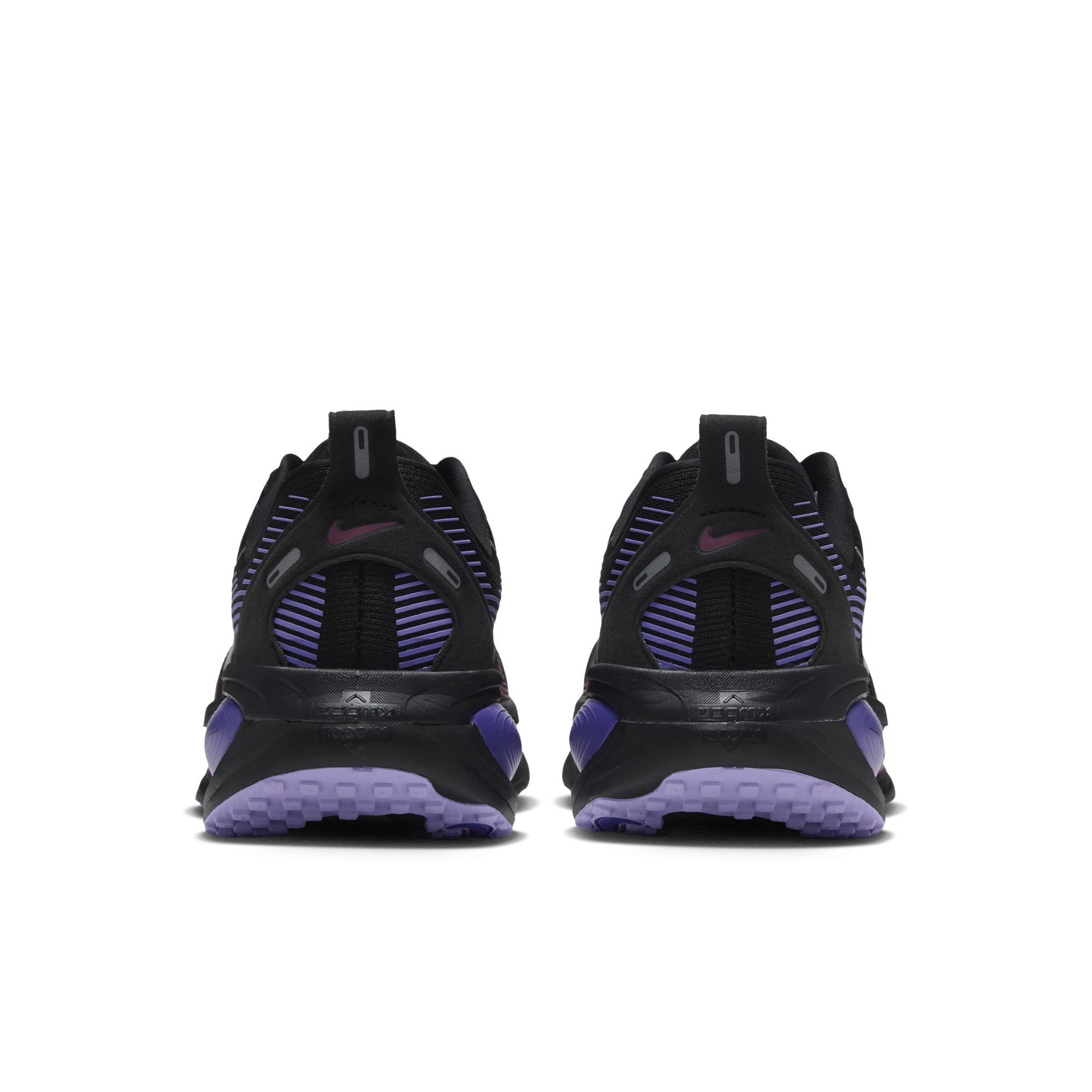 Nike Vomero 18 image number 1
