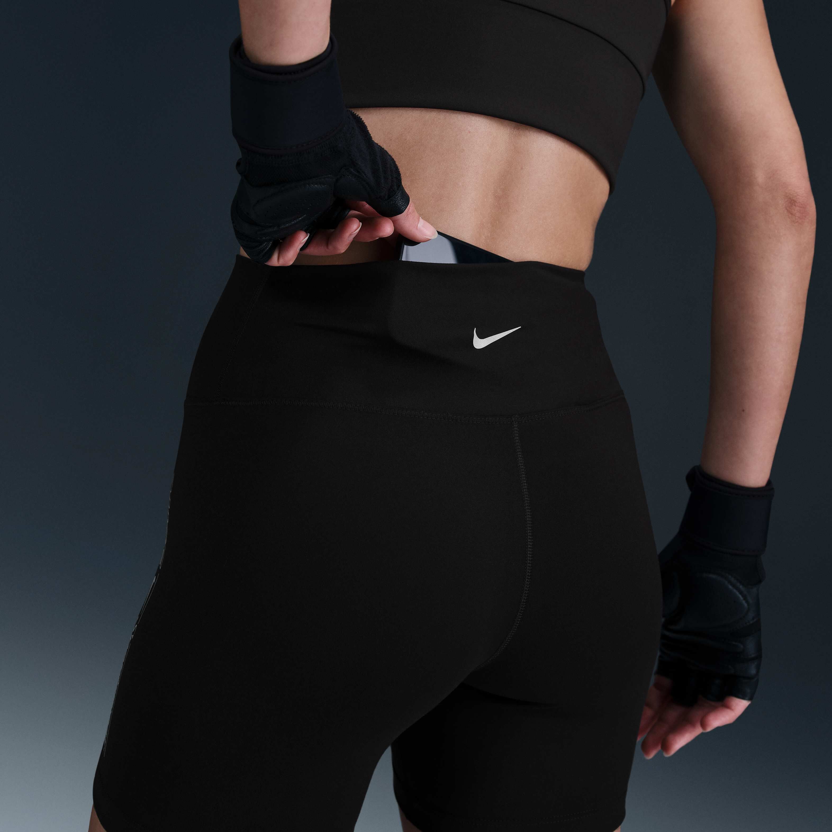 Nike One Fitted image number 5