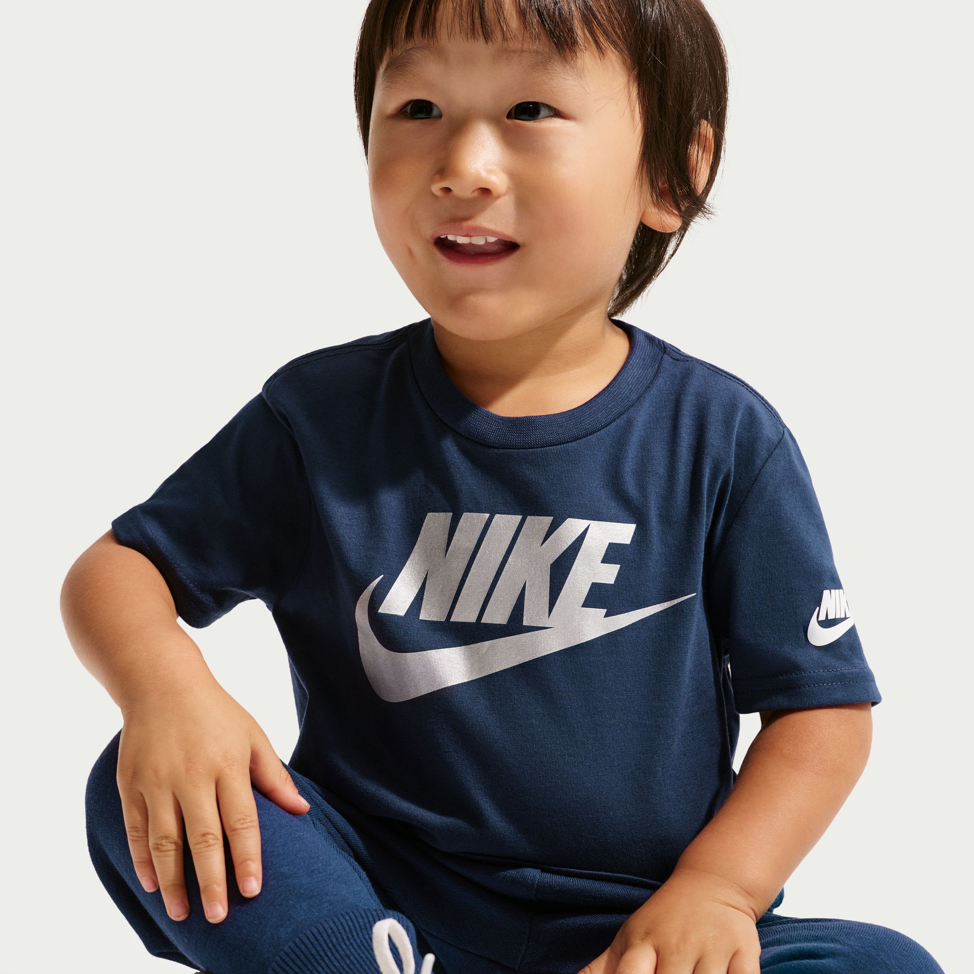 Nike image number 4
