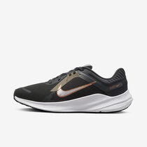 Nike Quest 5