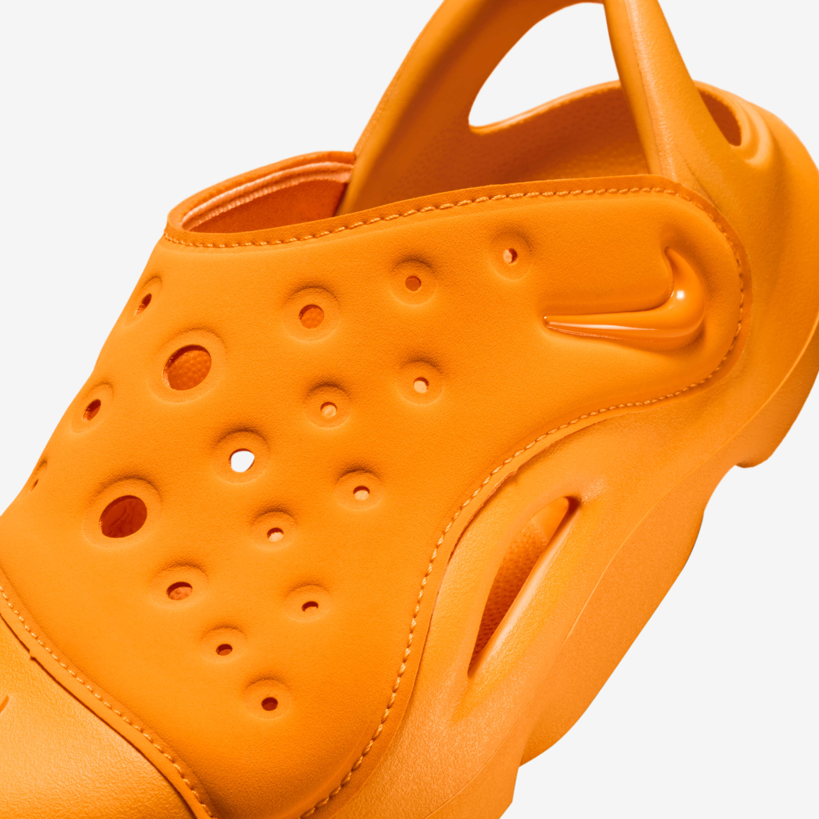 Nike Aqua Swoosh image number 6