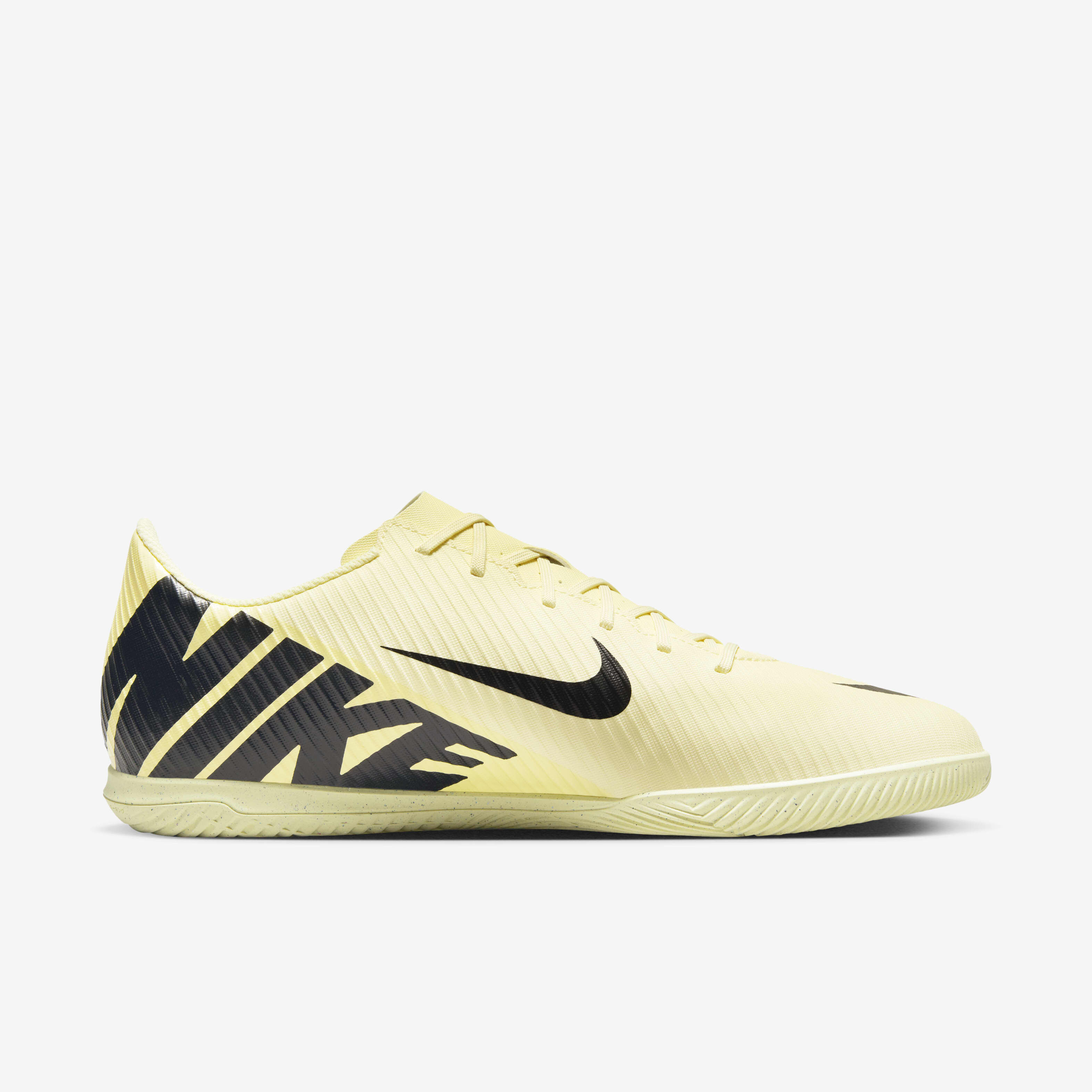 Buy Nike Mercurial Vapor 15 Club Indoor Court Low Top Football Shoes Nike Saudi Official