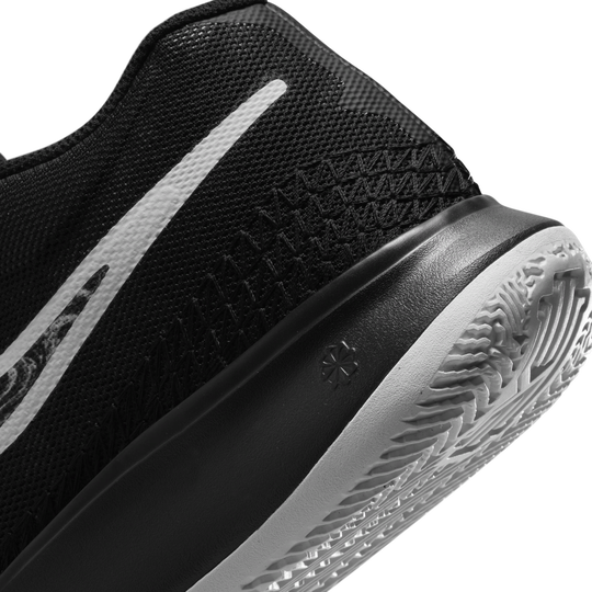 Kyrie Flytrap 6Basketball Shoes in KSA. Nike SA
