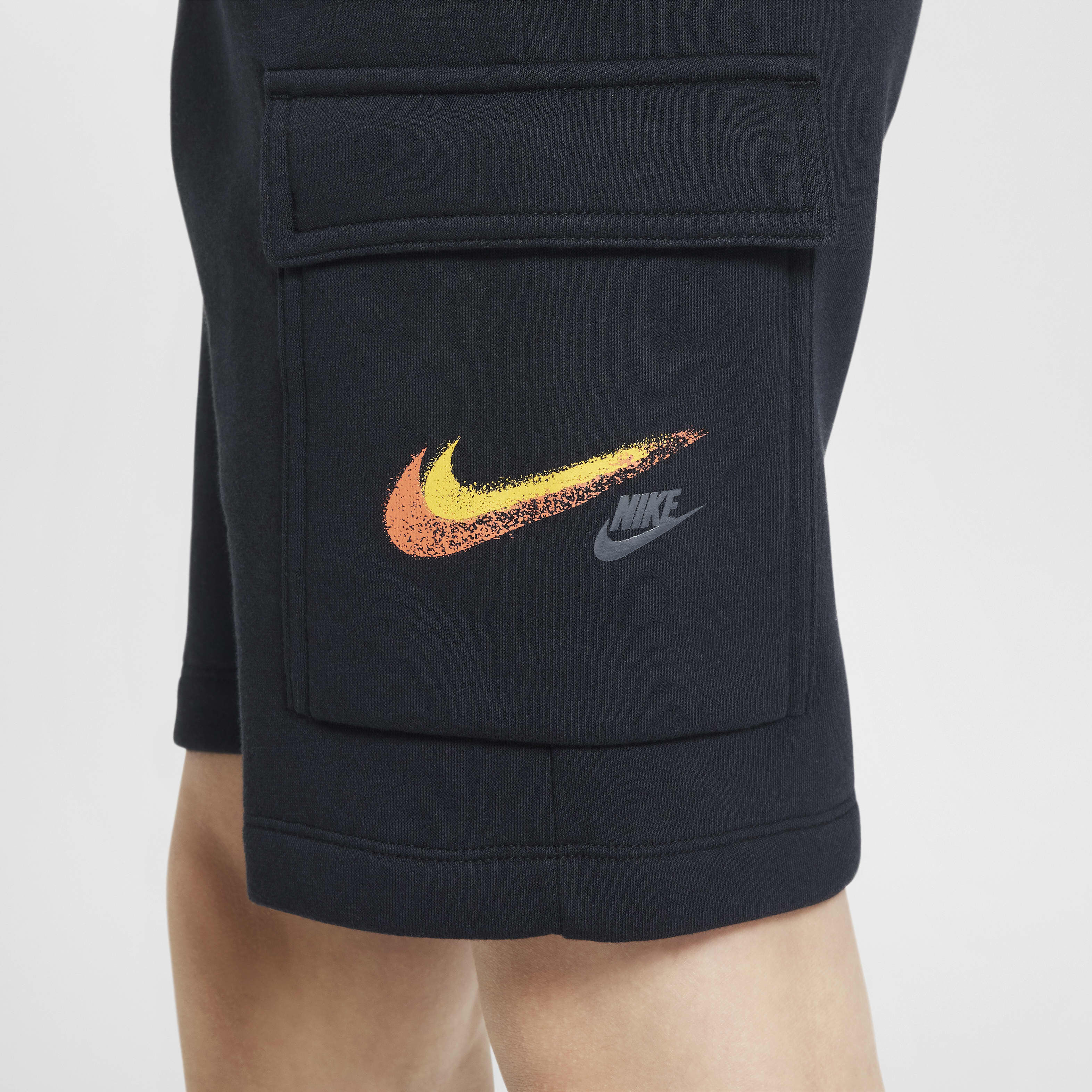 Nike Sportswear Standard Issue image number 3