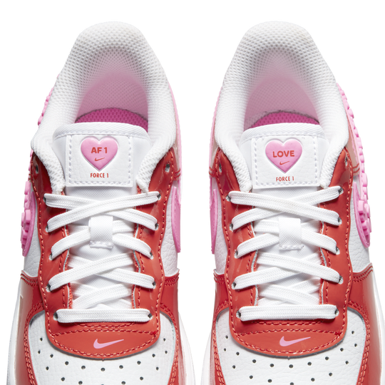 Nike air force sales 1 lv8 pink day