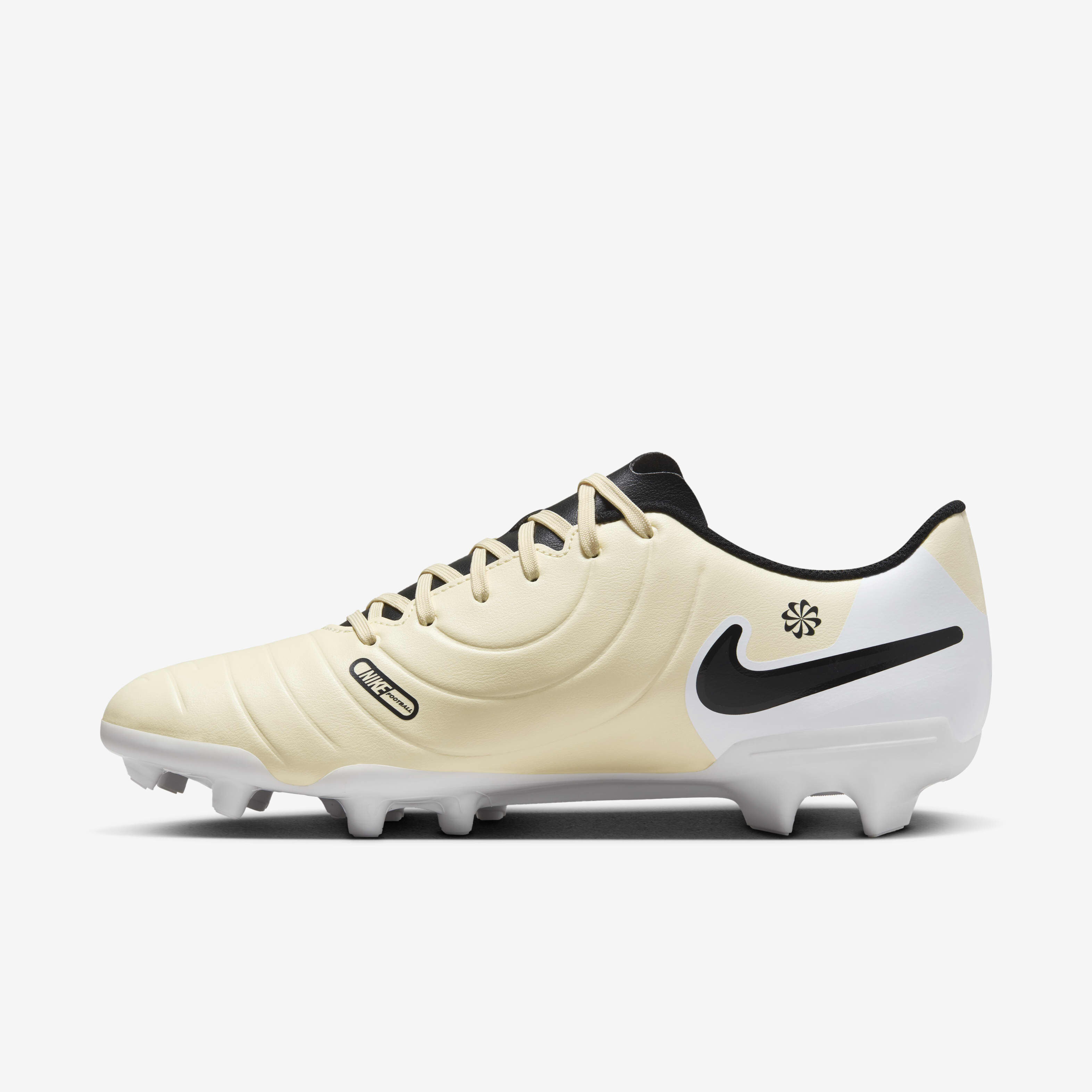 Nike Tiempo Legend 10 Club image number 0