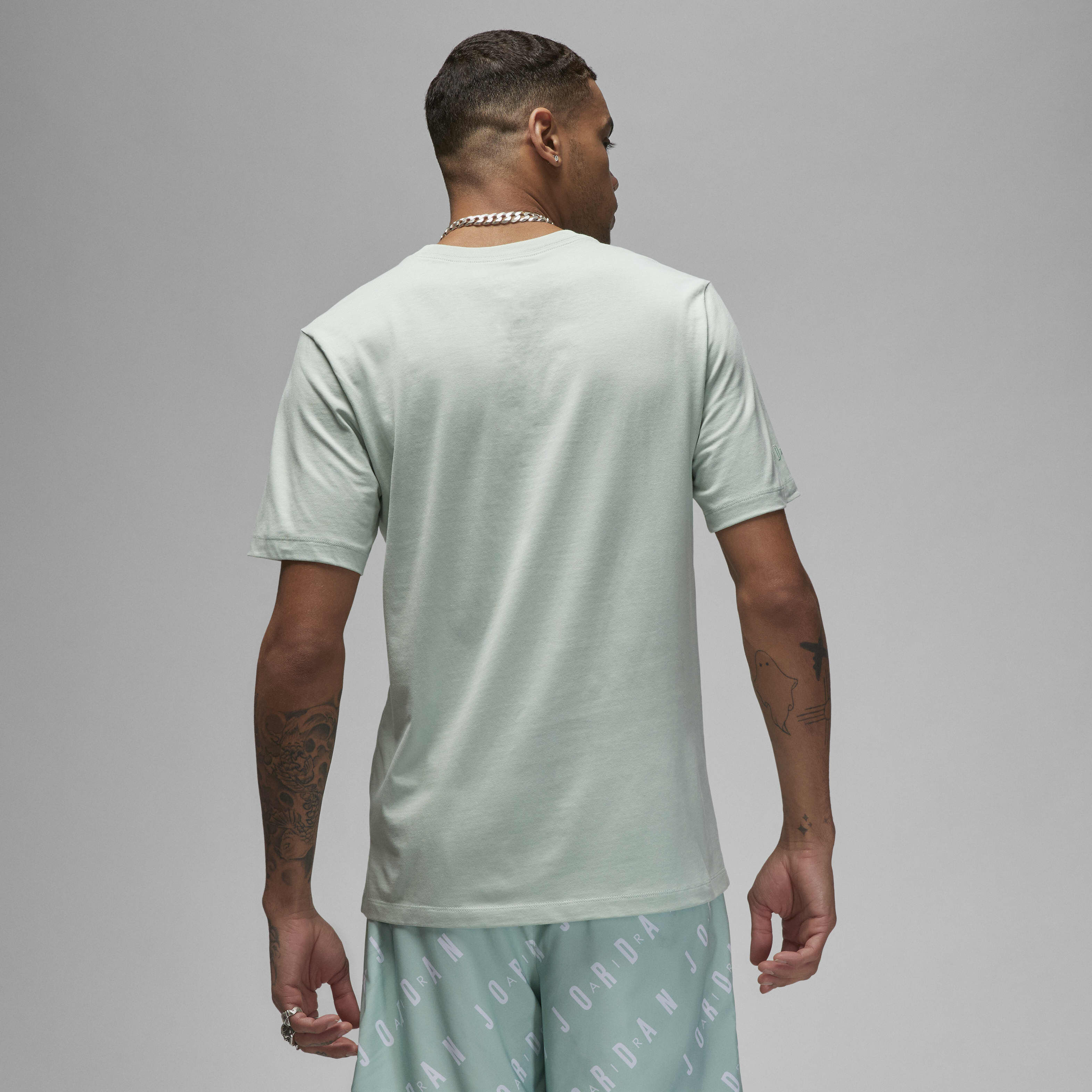 Jordan Essentials image number 1