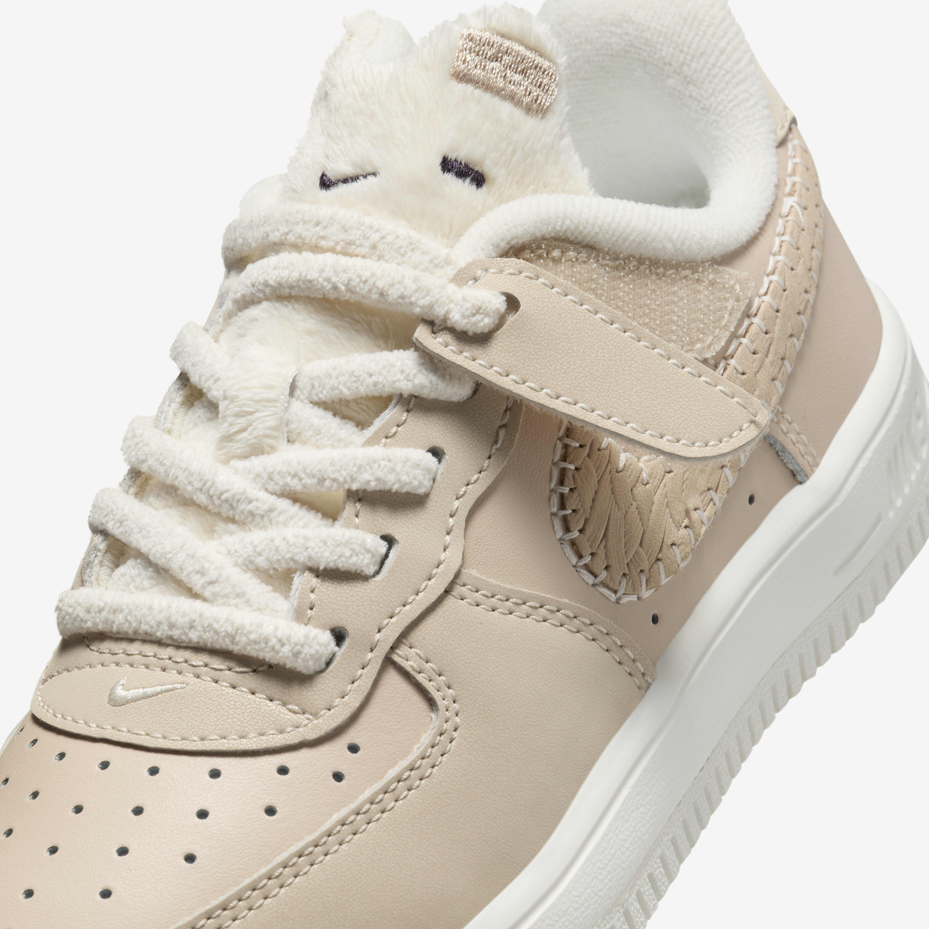 Nike Force 1 Low SE EasyOn image number 6