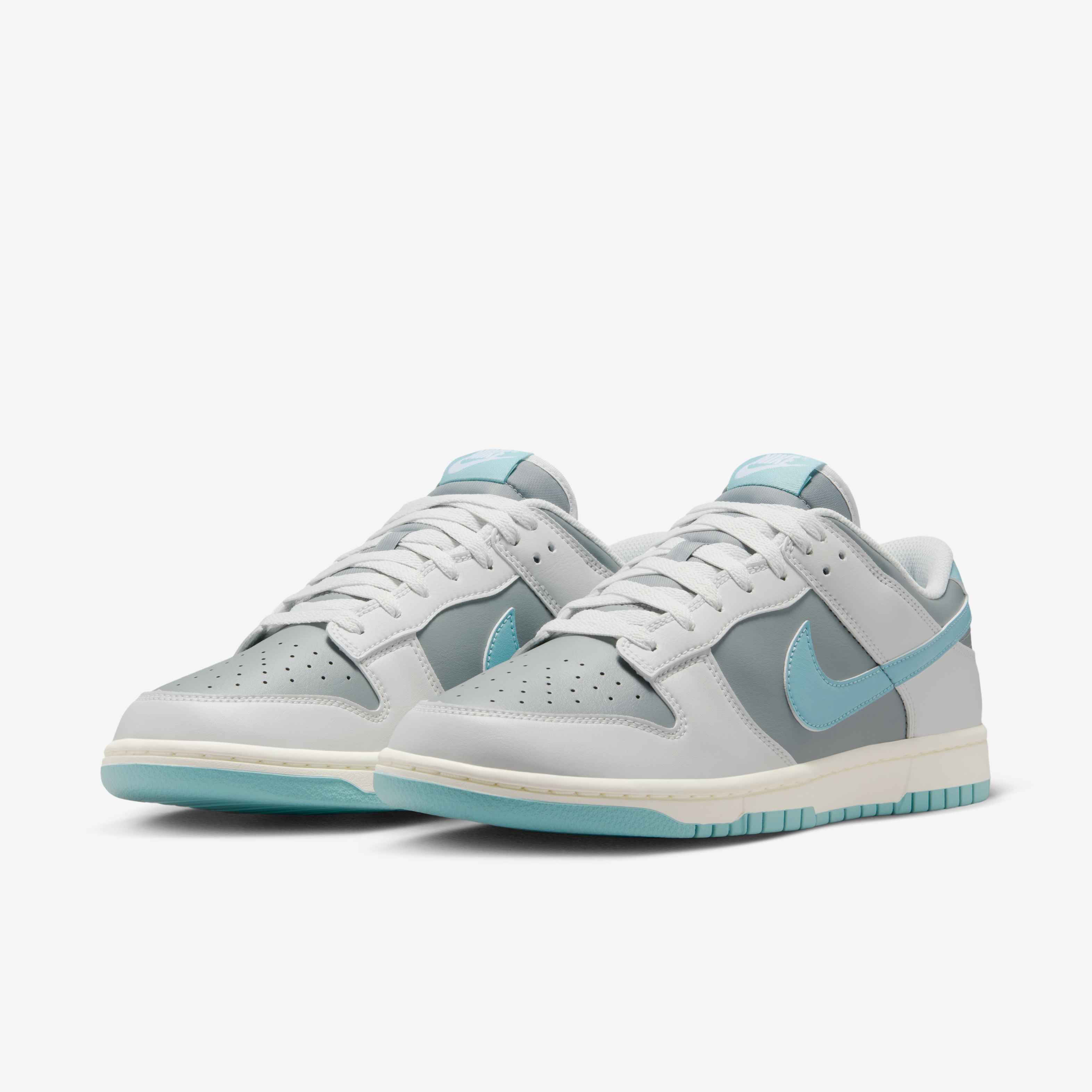 Nike Dunk Low Retro image number 4