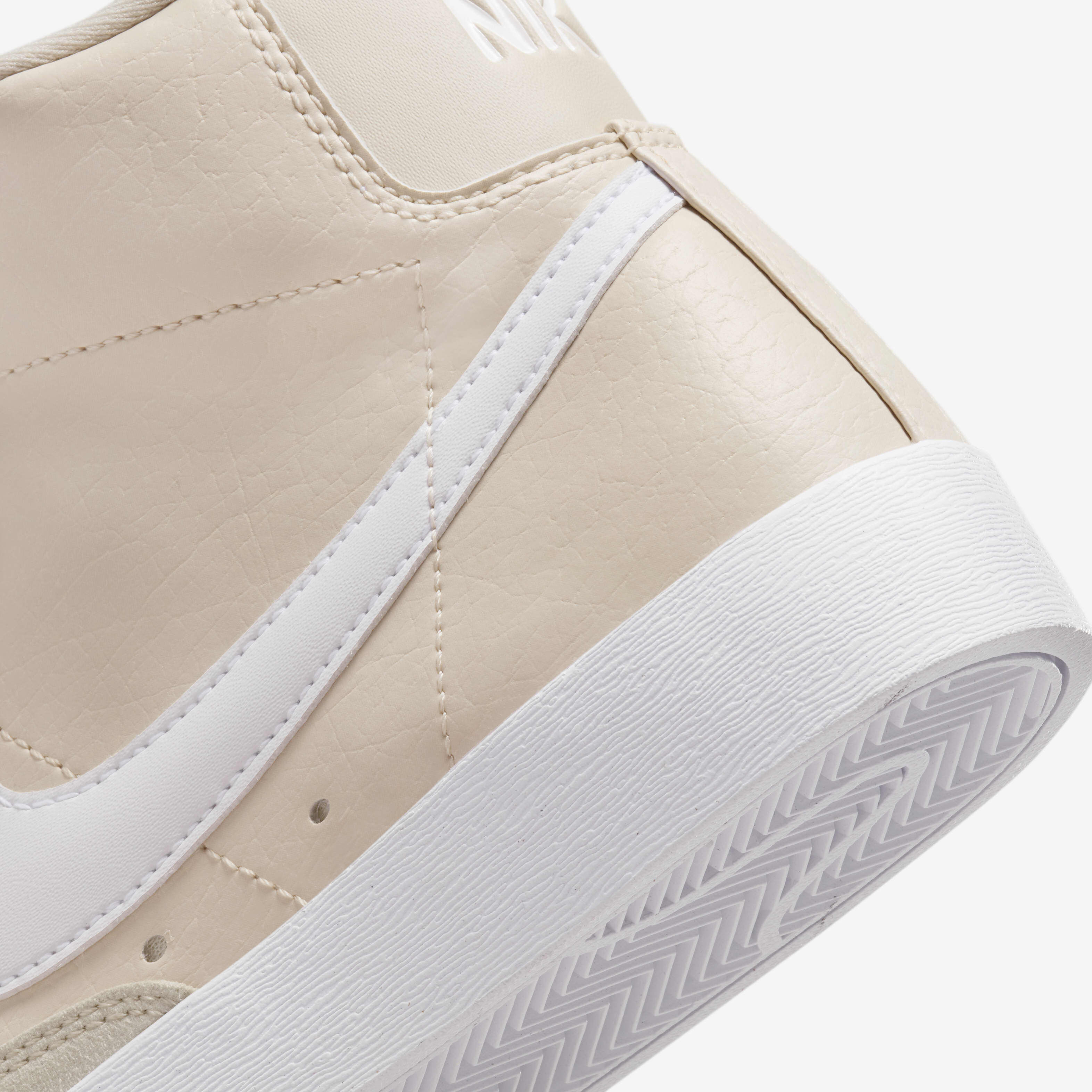 Buy Nike Blazer Mid 77 Women s Shoes Nike Saudi Official