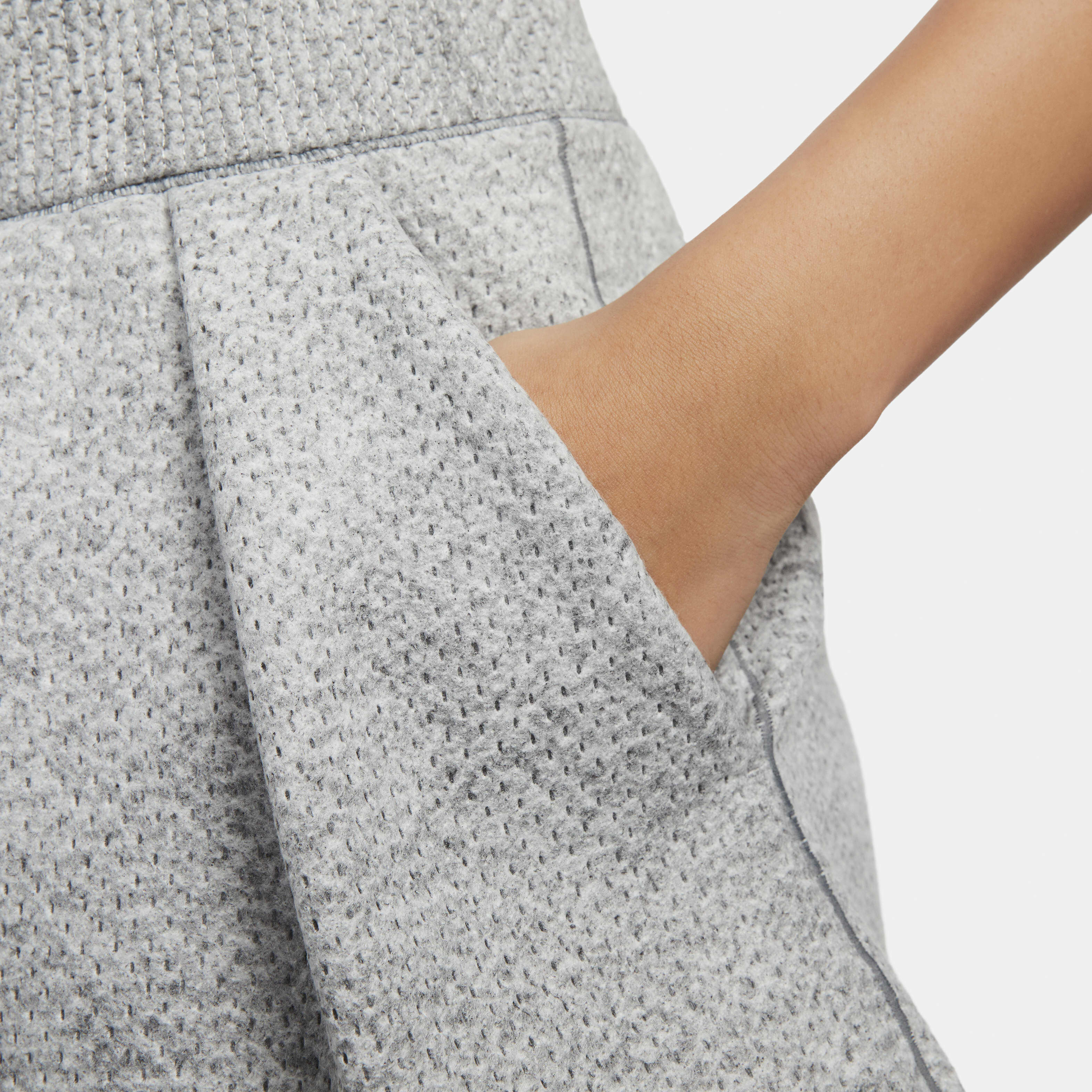 شورت نايكي فورورد image number 3