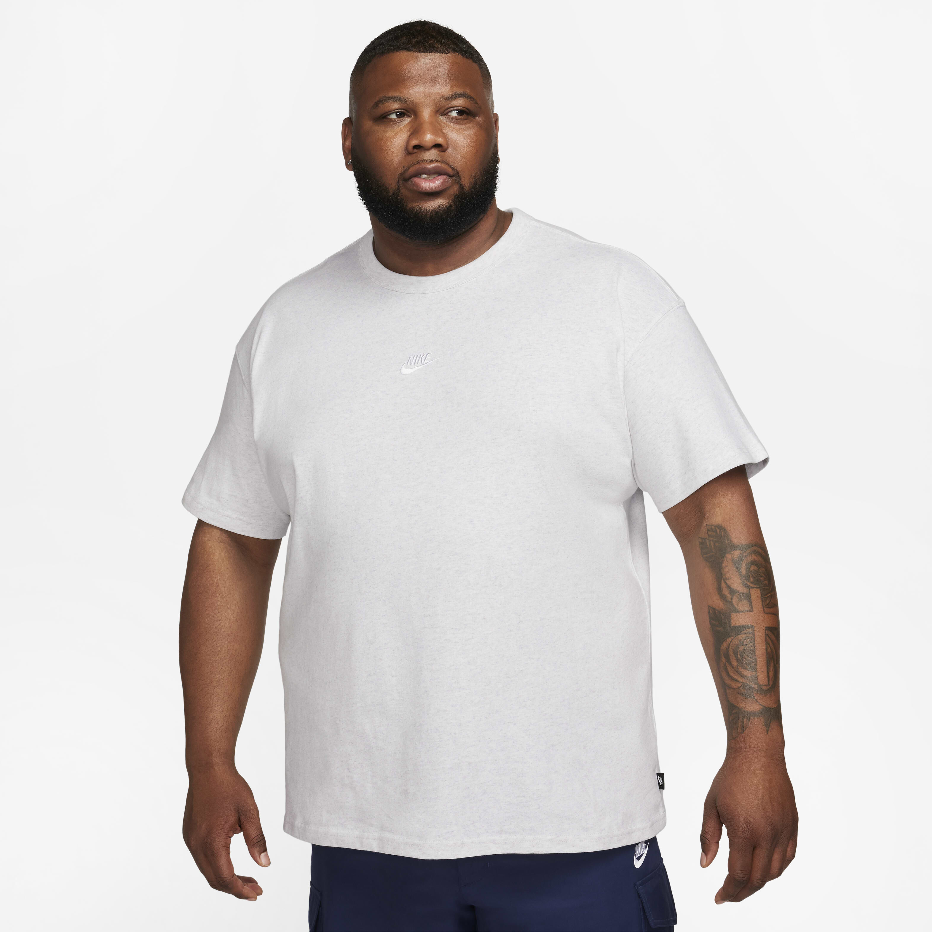 ★Nike★ Sportswear Premium Essential T-Shirt M Birch Heathe Nike Sportswear Premium Essentials T-Shirt Birch Heat