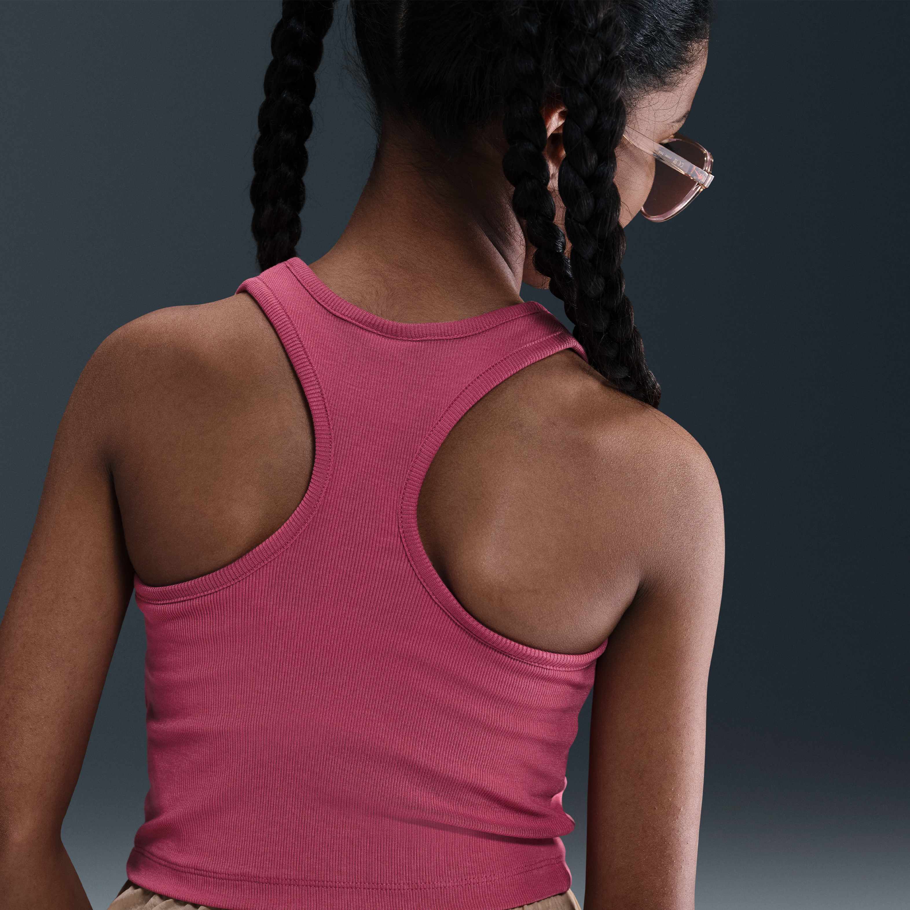 نايكي سبورتسوير image number 1