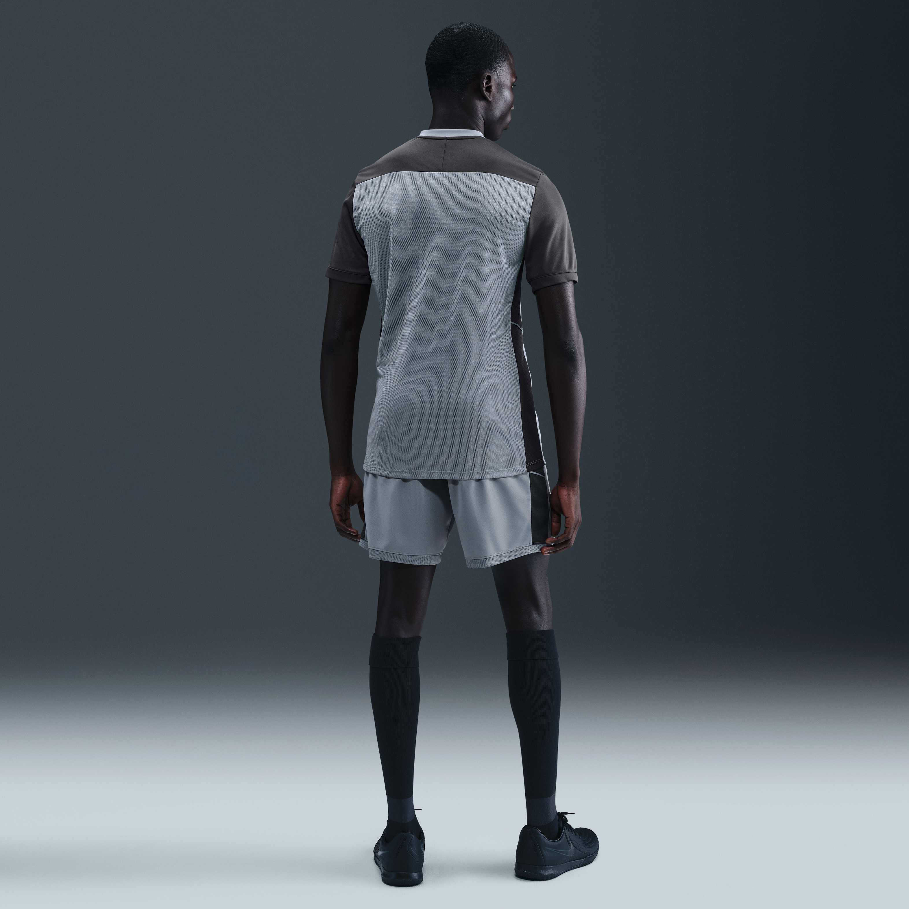 Nike Academy image number 4