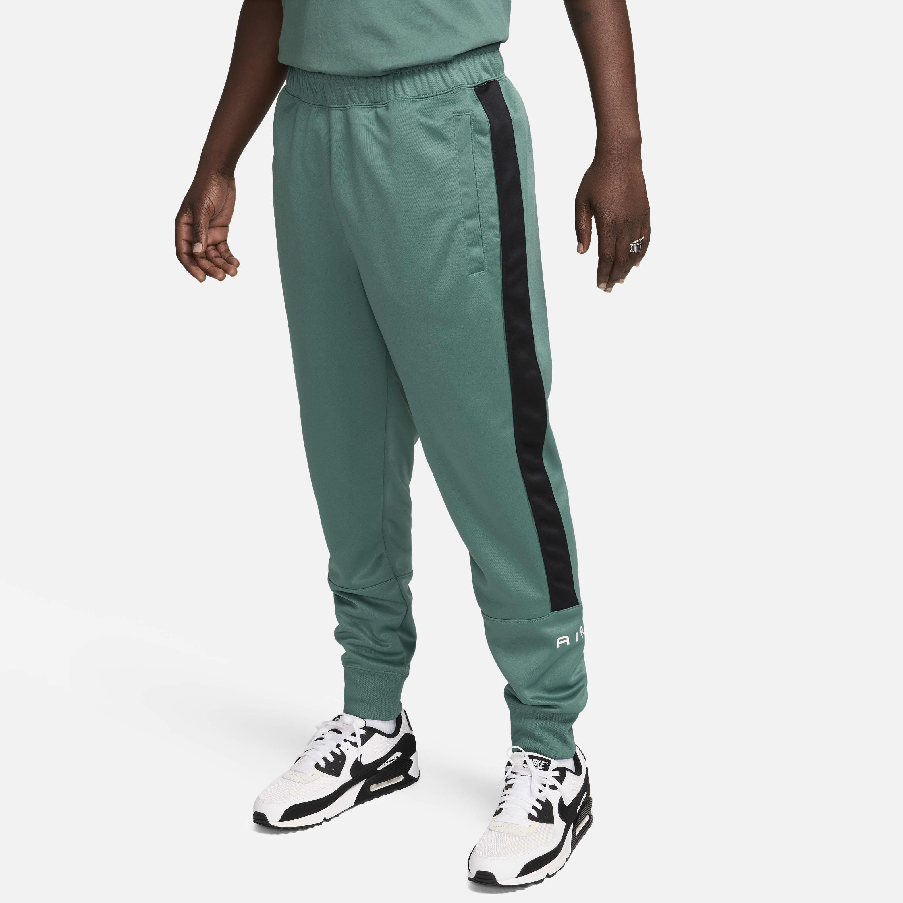 Buy Nike Air Men s Joggers Nike Saudi Official