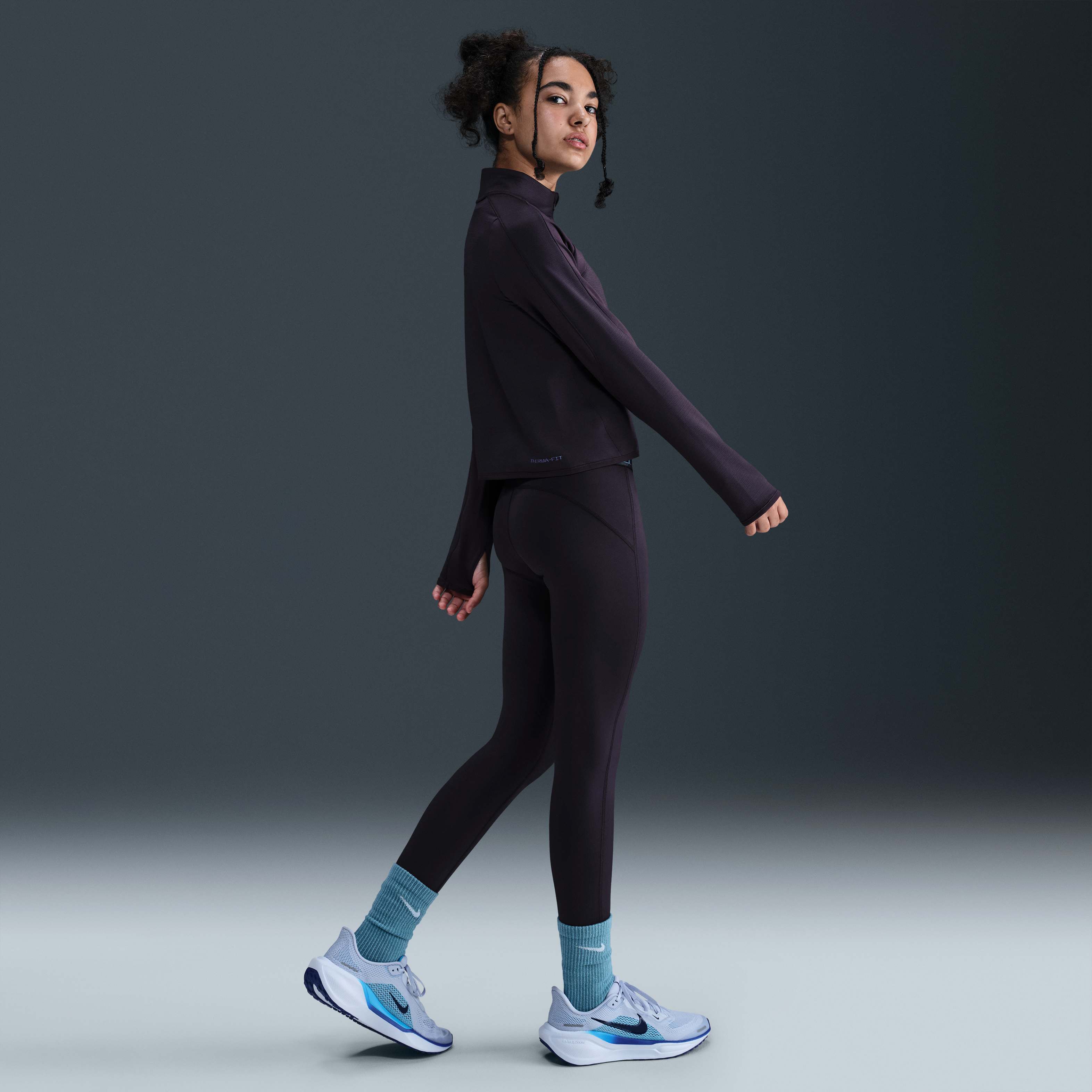 Nike Pro image number 4