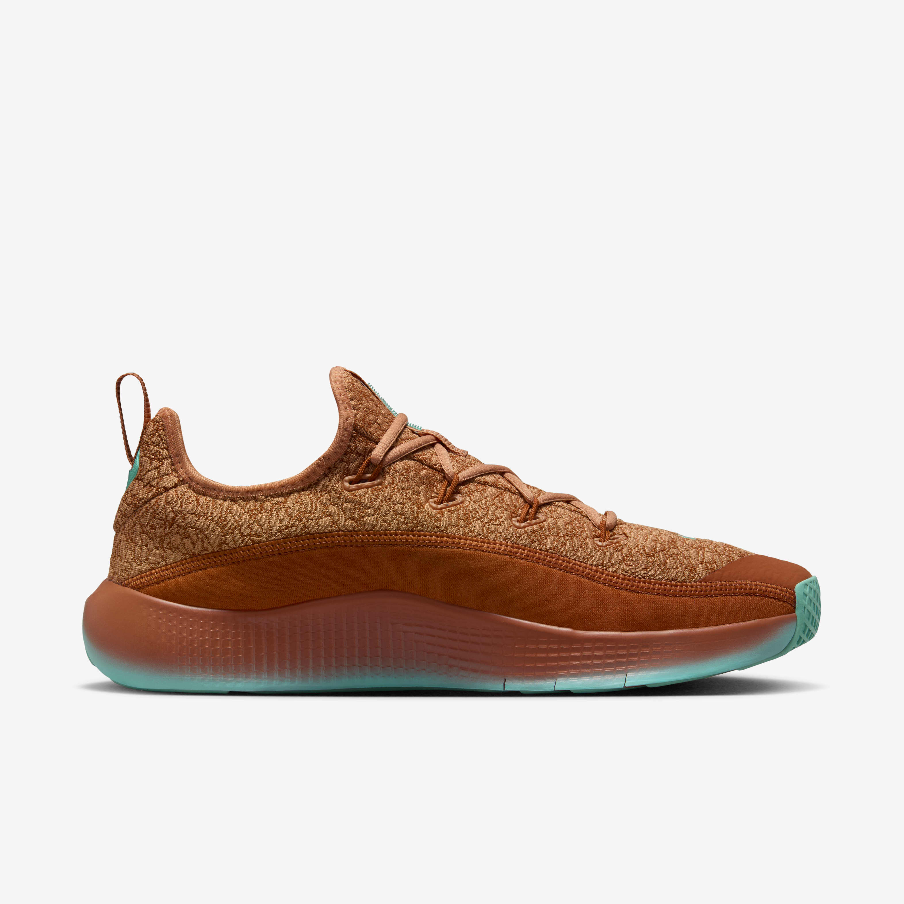 LeBron TR 1 image number 2