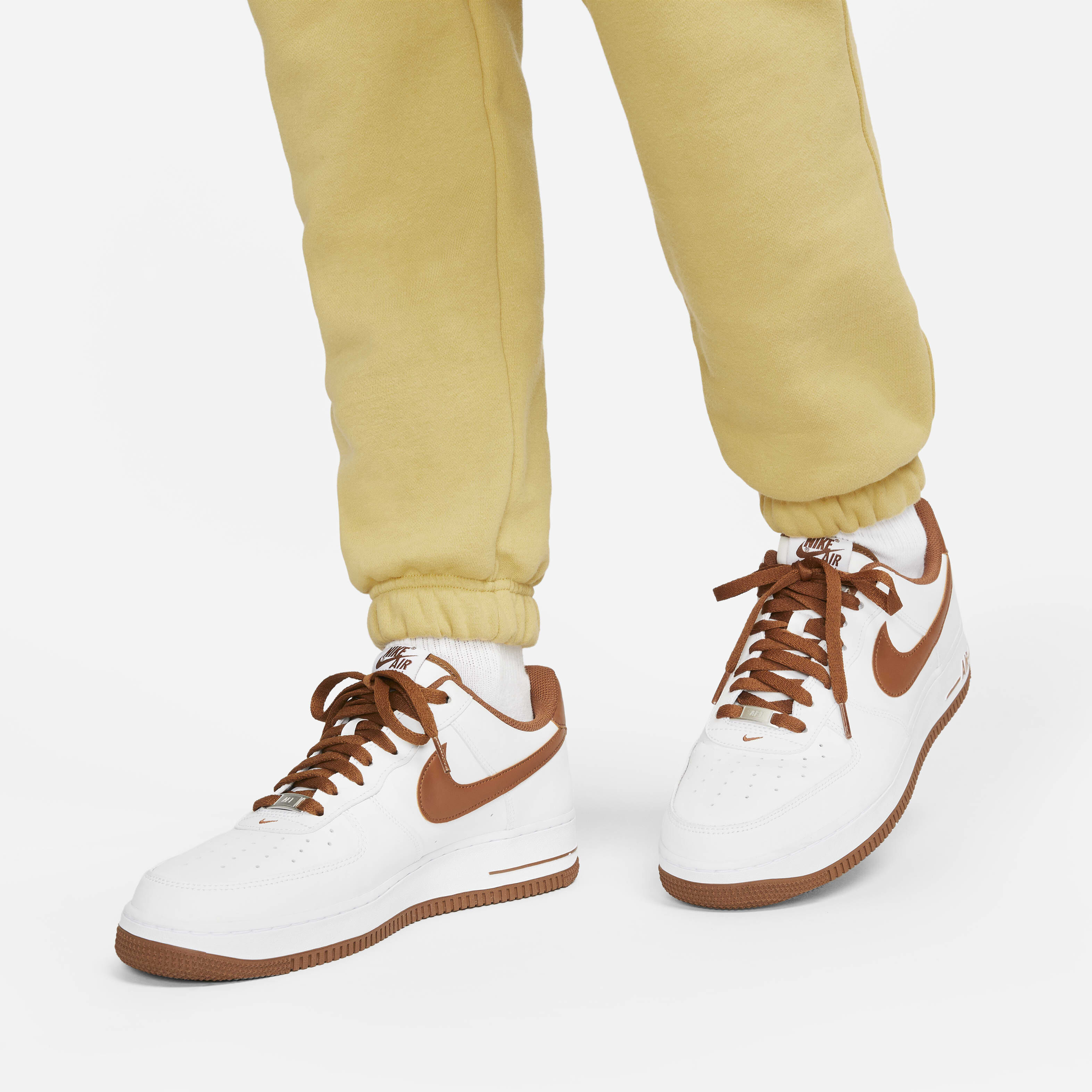 نايكي سبورتسوير كلوب فليس image number 4