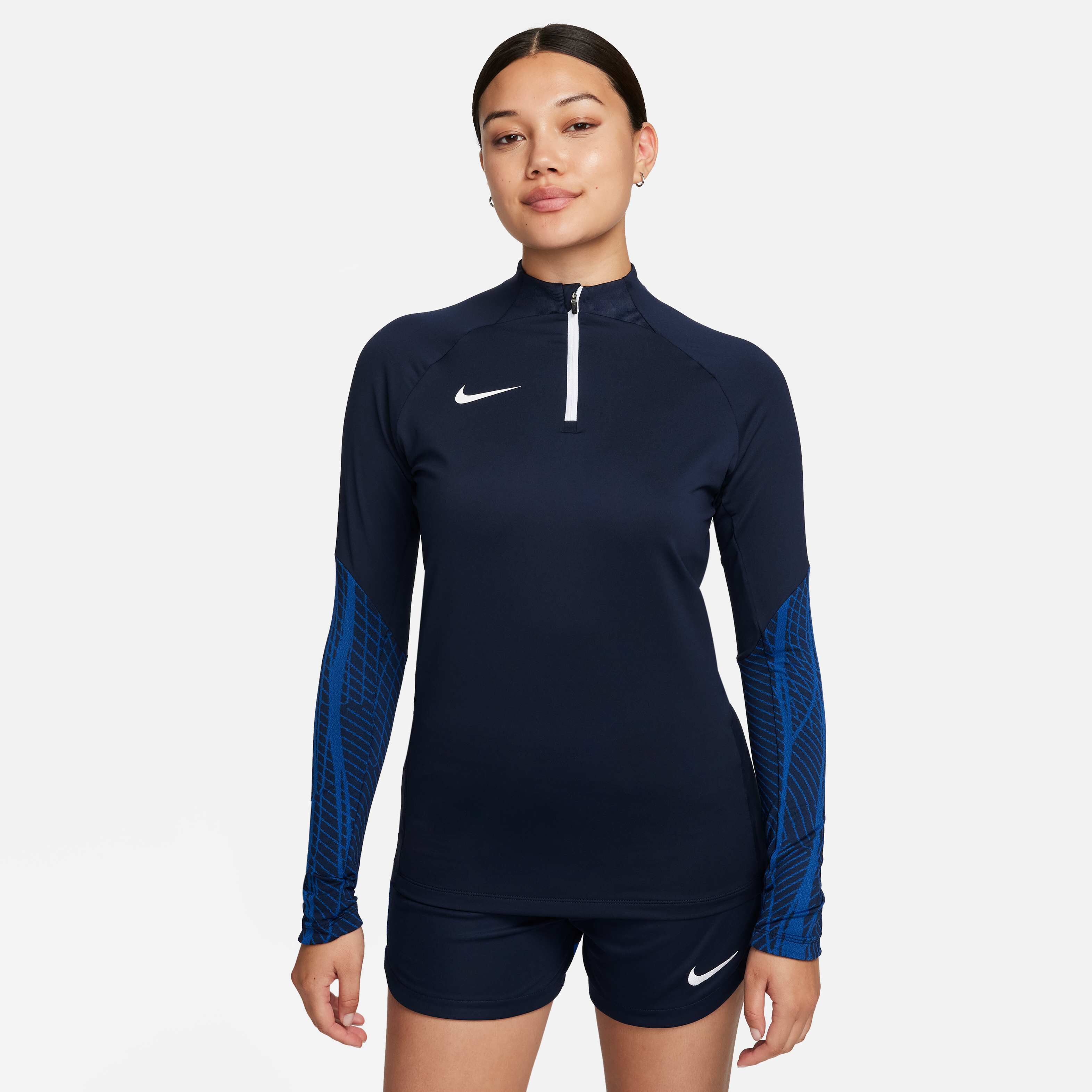 Nike Dri-FIT Strike image number 0