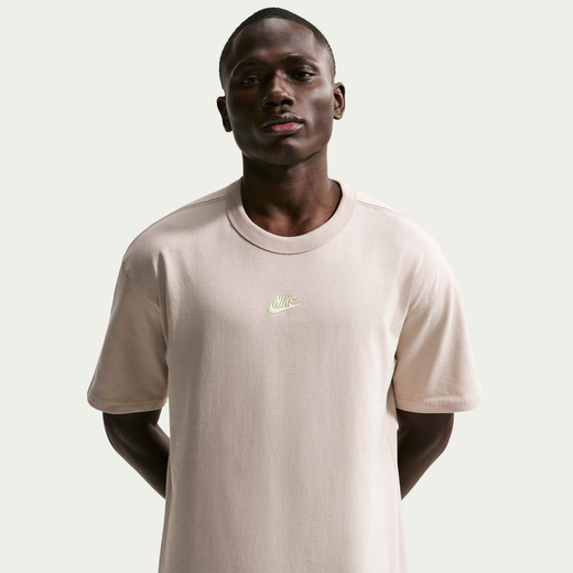 Nike Sportswear Premium Essentials