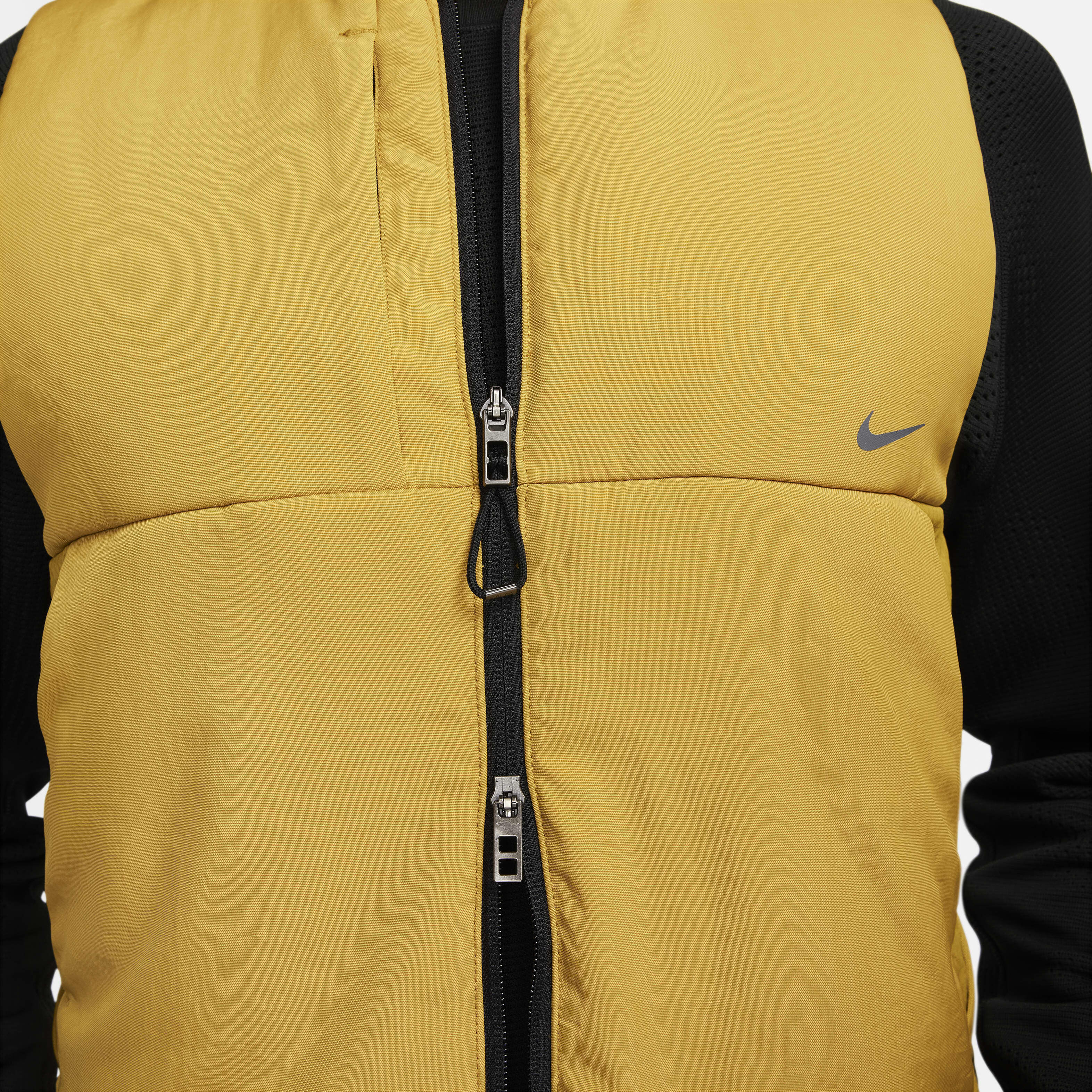 Buy Nike Therma FIT ADV Axis Men s Fitness Gilet Nike Saudi Official