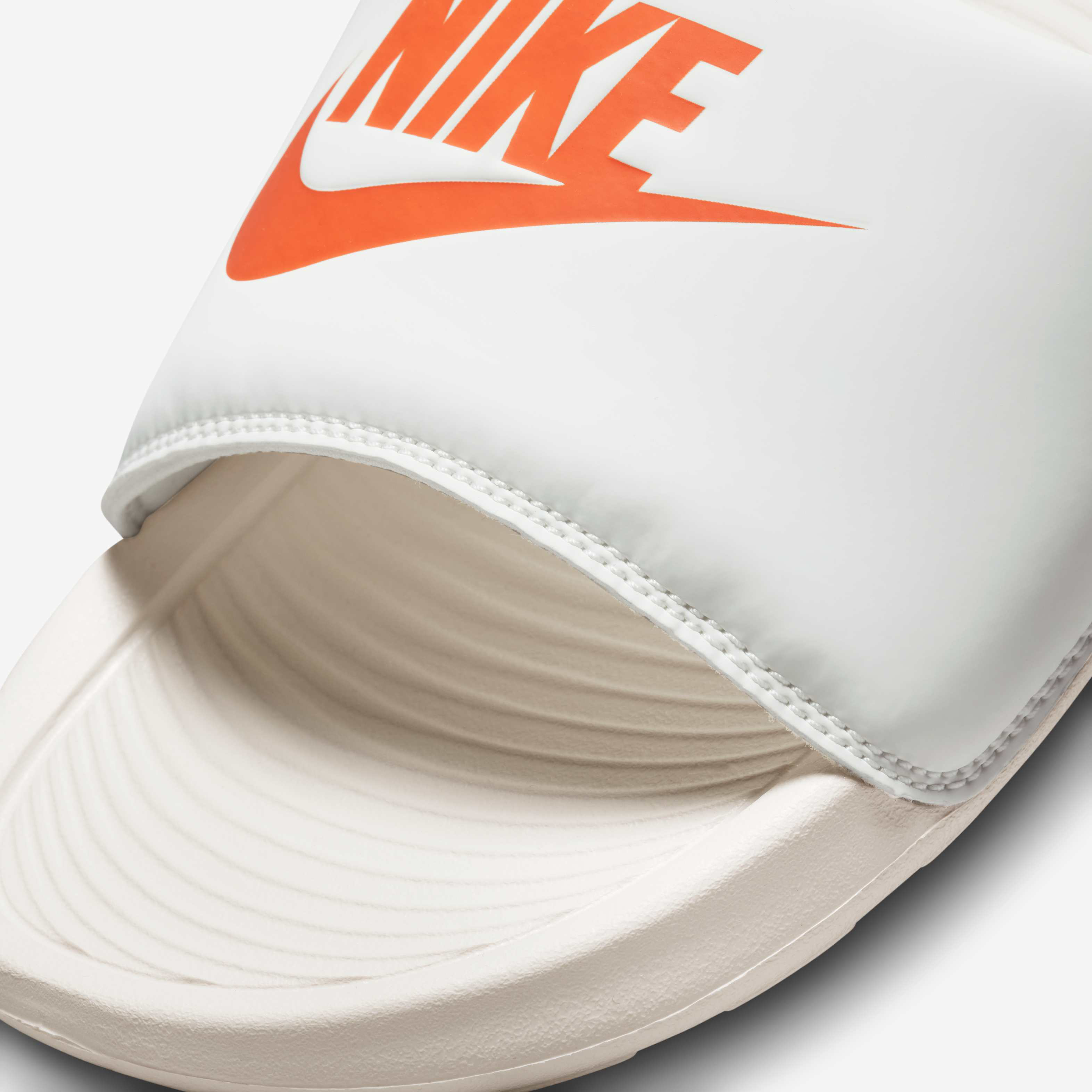 Nike Victori One image number 5