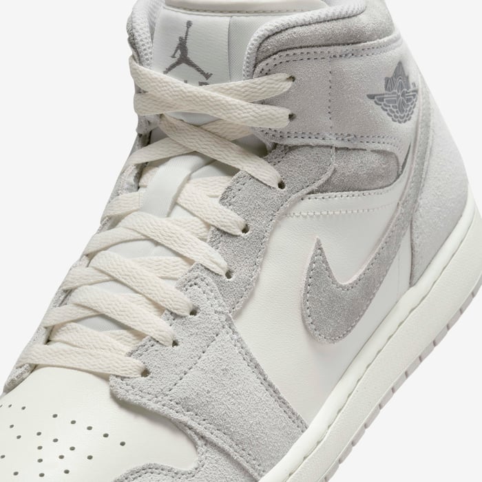 Air Jordan 1 Mid SE image number 6 Air Jordan 1 Mid SE image number 6