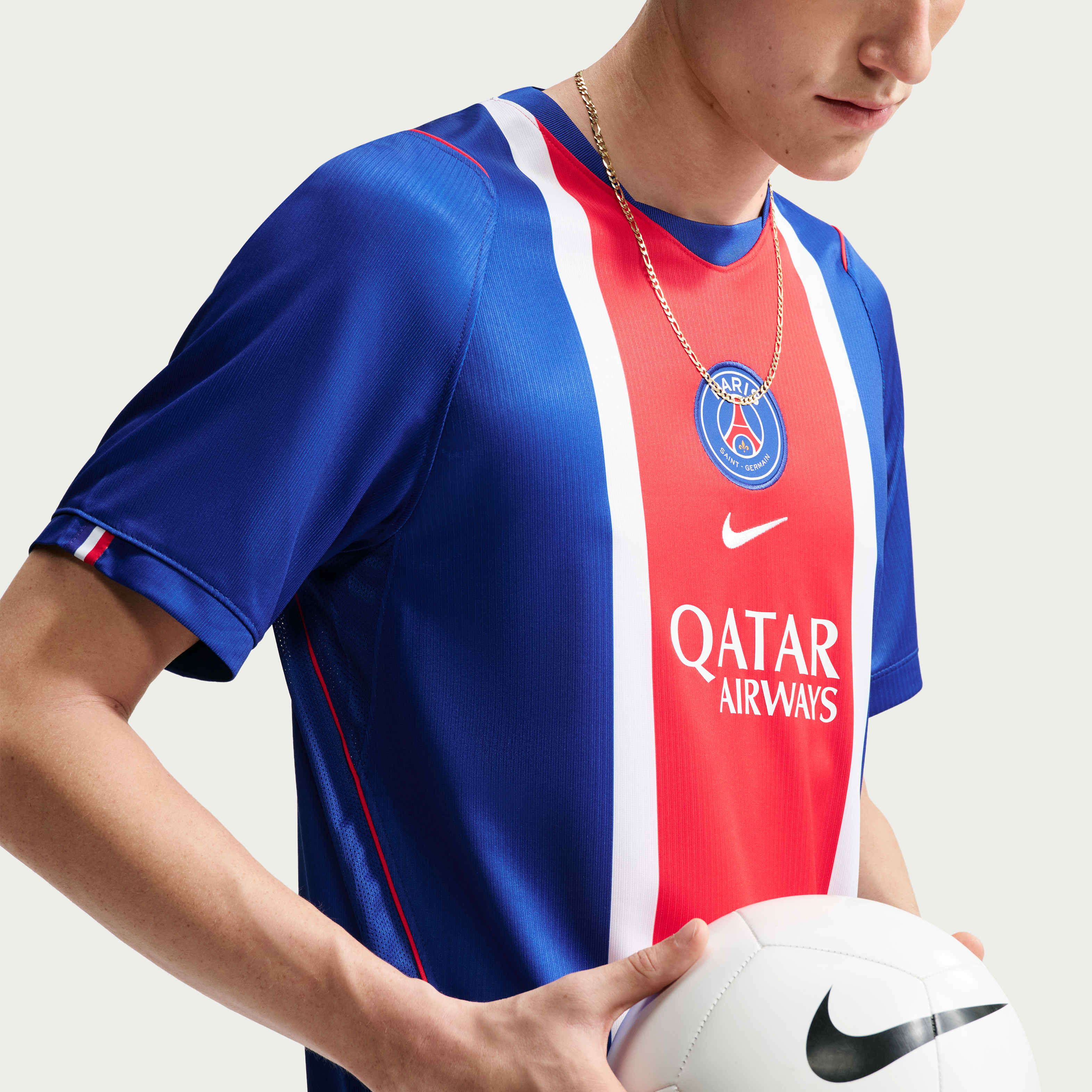Paris Saint-Germain 2026/27 Stadium Home image number 2