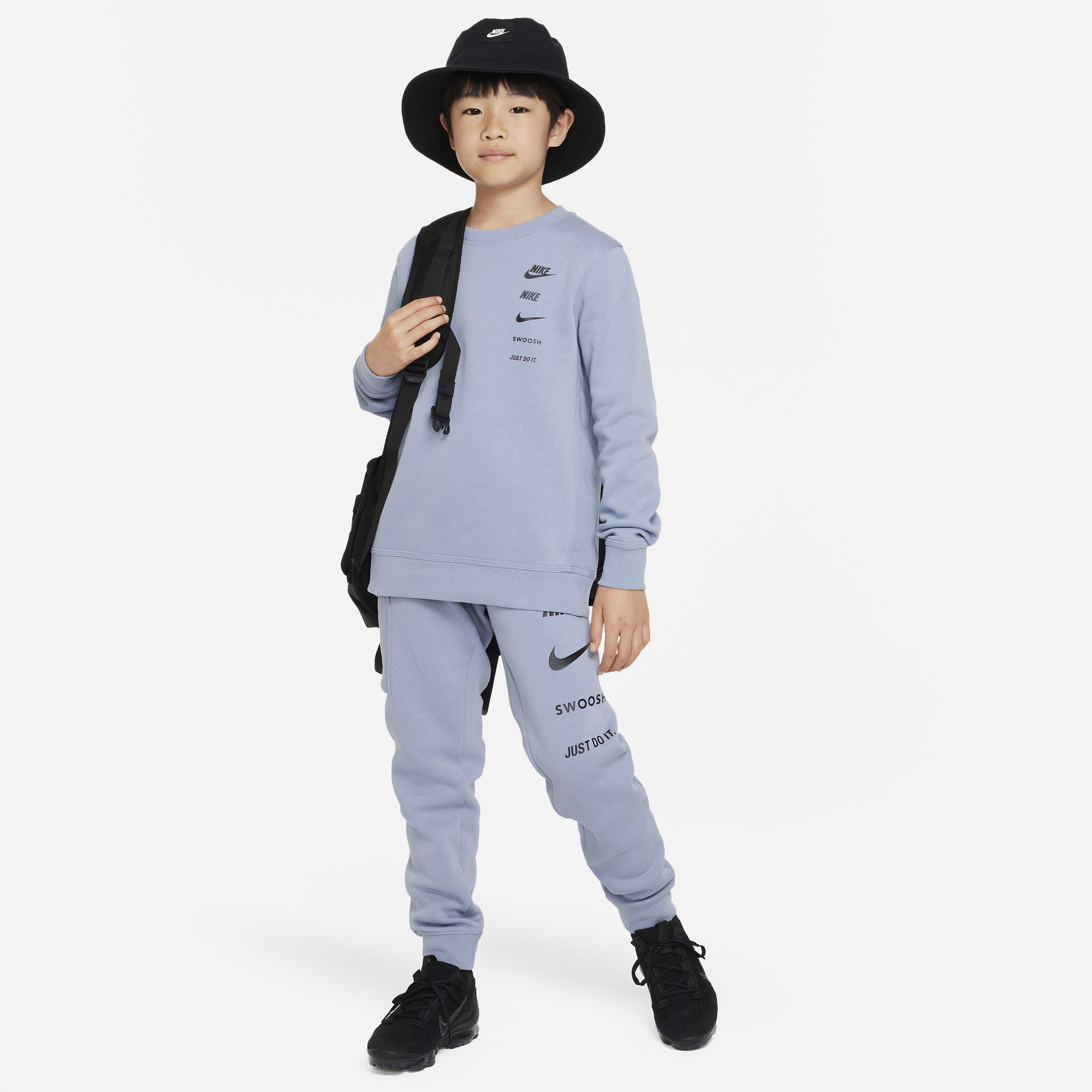 نايكي سبورتسوير ستاندرد ايشيو image number 3