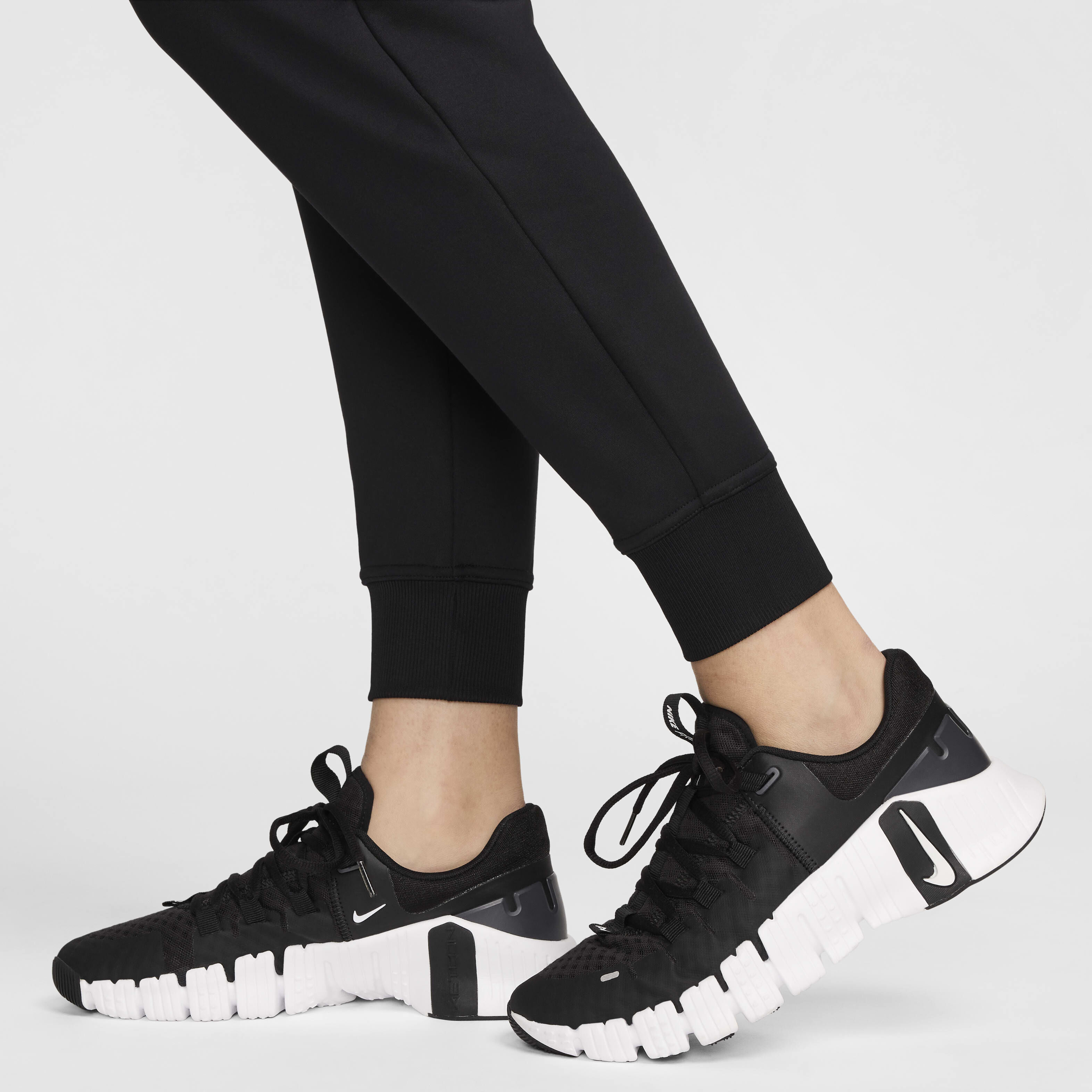 Buy Nike Therma FIT One Women s High Waisted 7 8 Trousers Nike Saudi Official