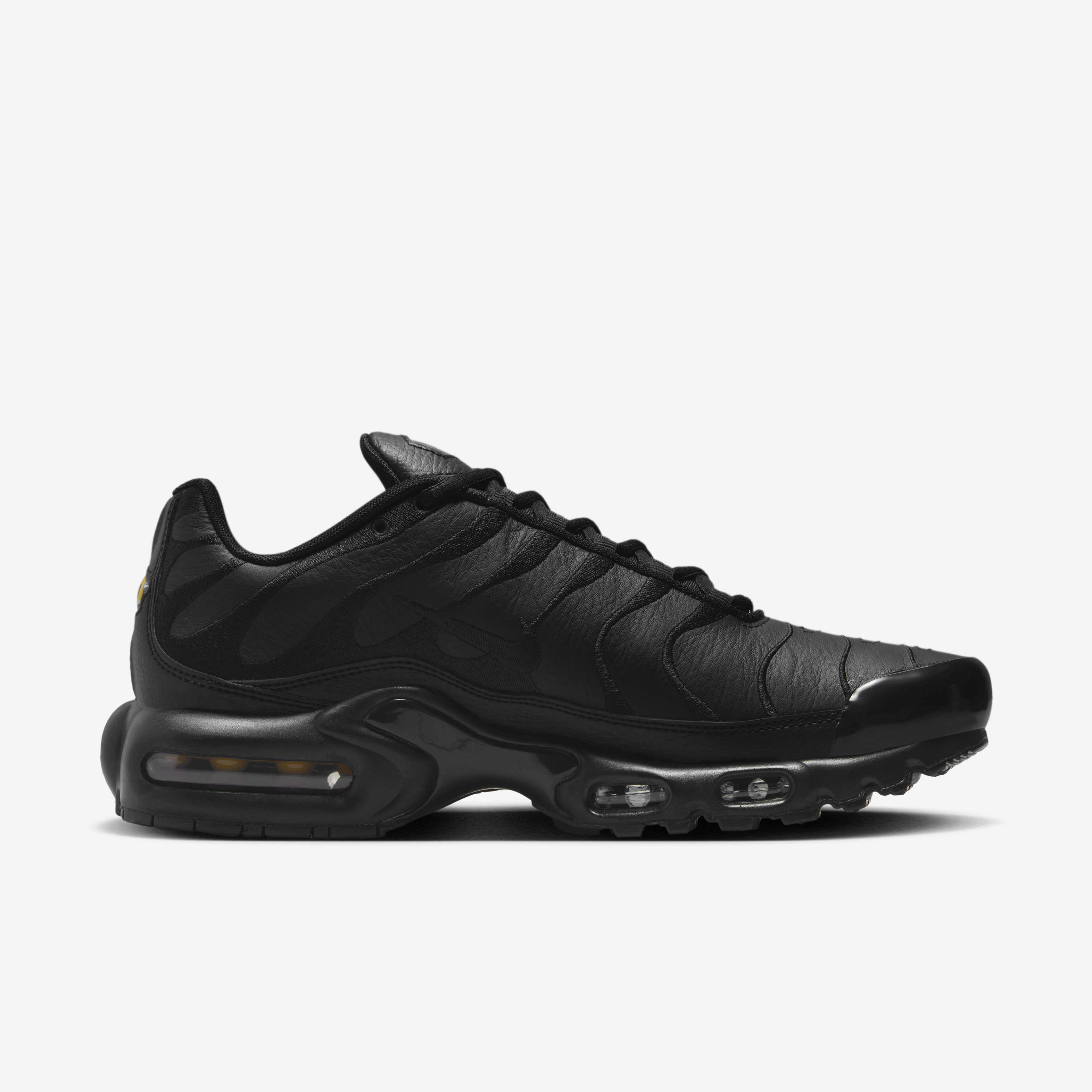 Buy Nike Air Max Plus Men s Shoes Nike Saudi Official
