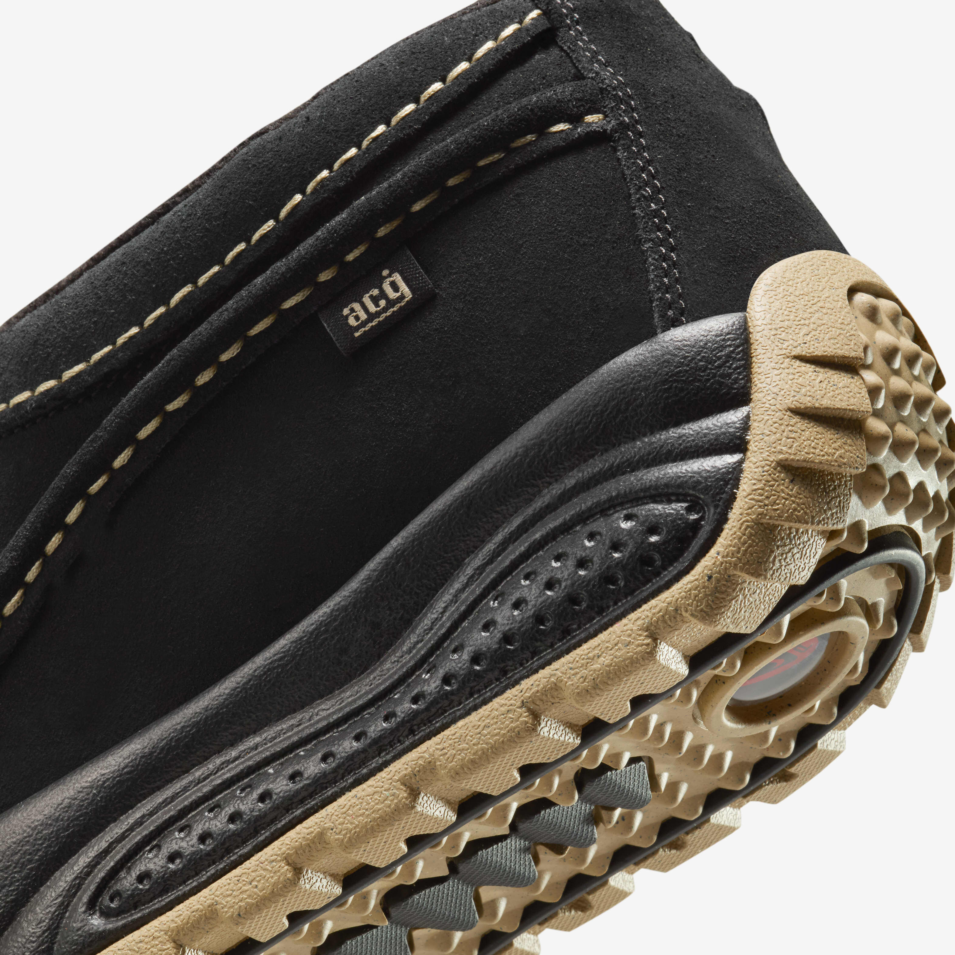Buy Nike ACG Izy Men's Shoes - Black/Black/Limestone