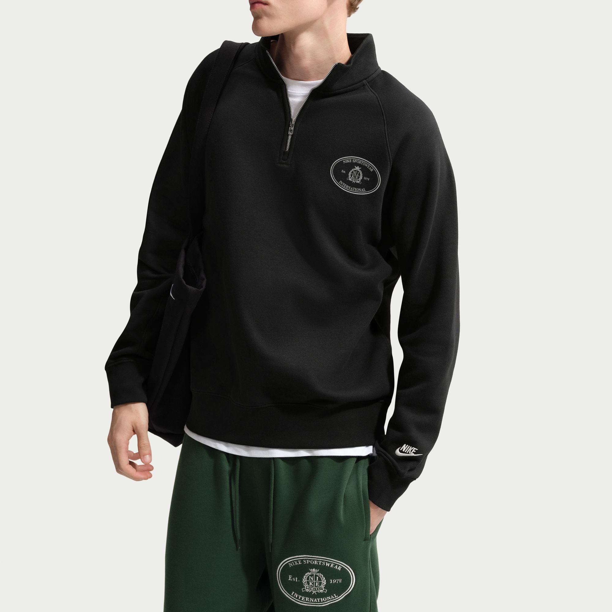 Nike Sportswear Club image number 4