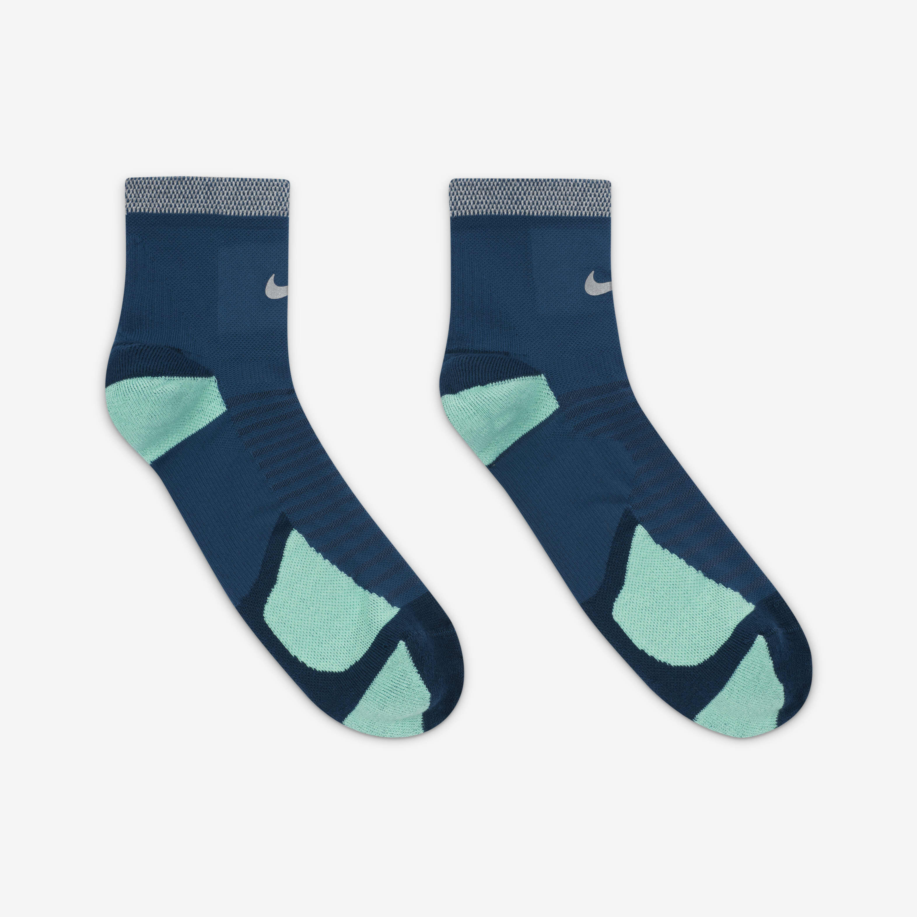 Nike Dri-FIT Spark image number 2