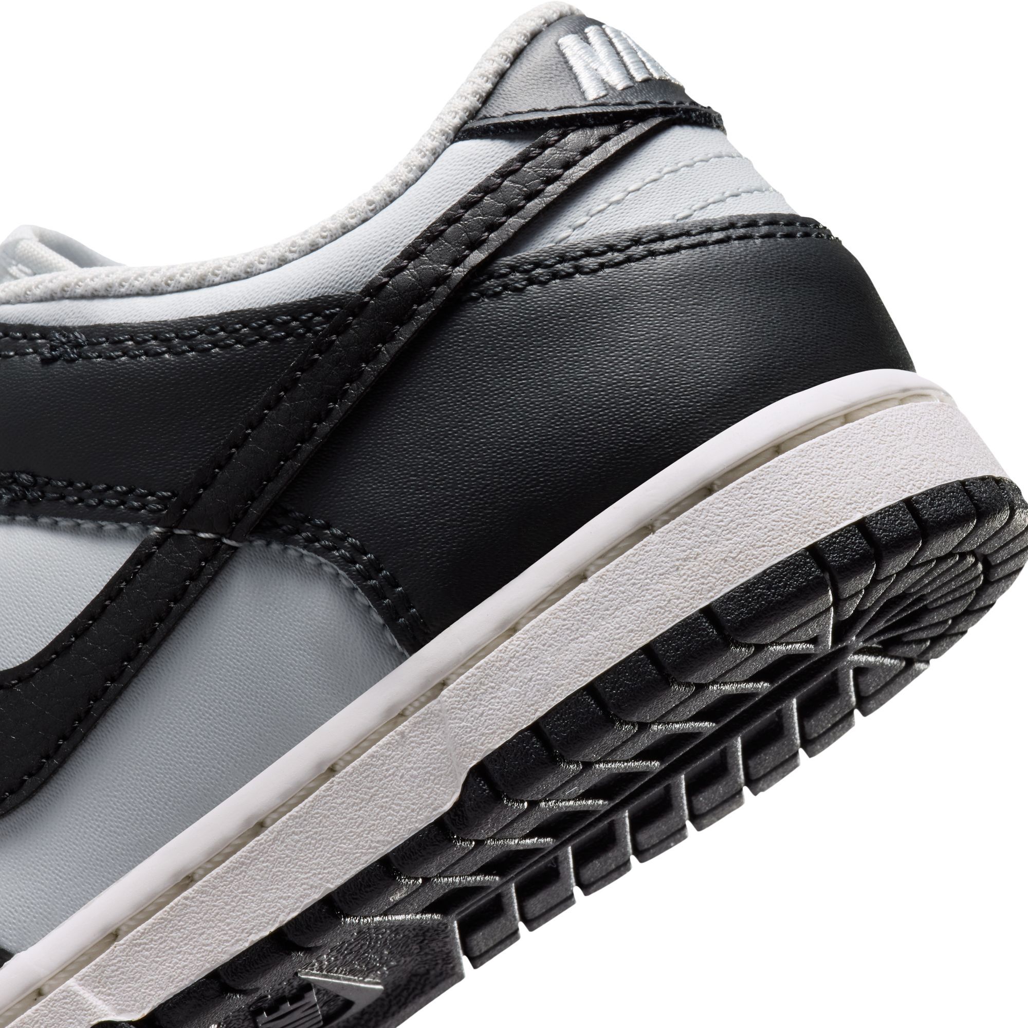 Nike Dunk Low image number 9