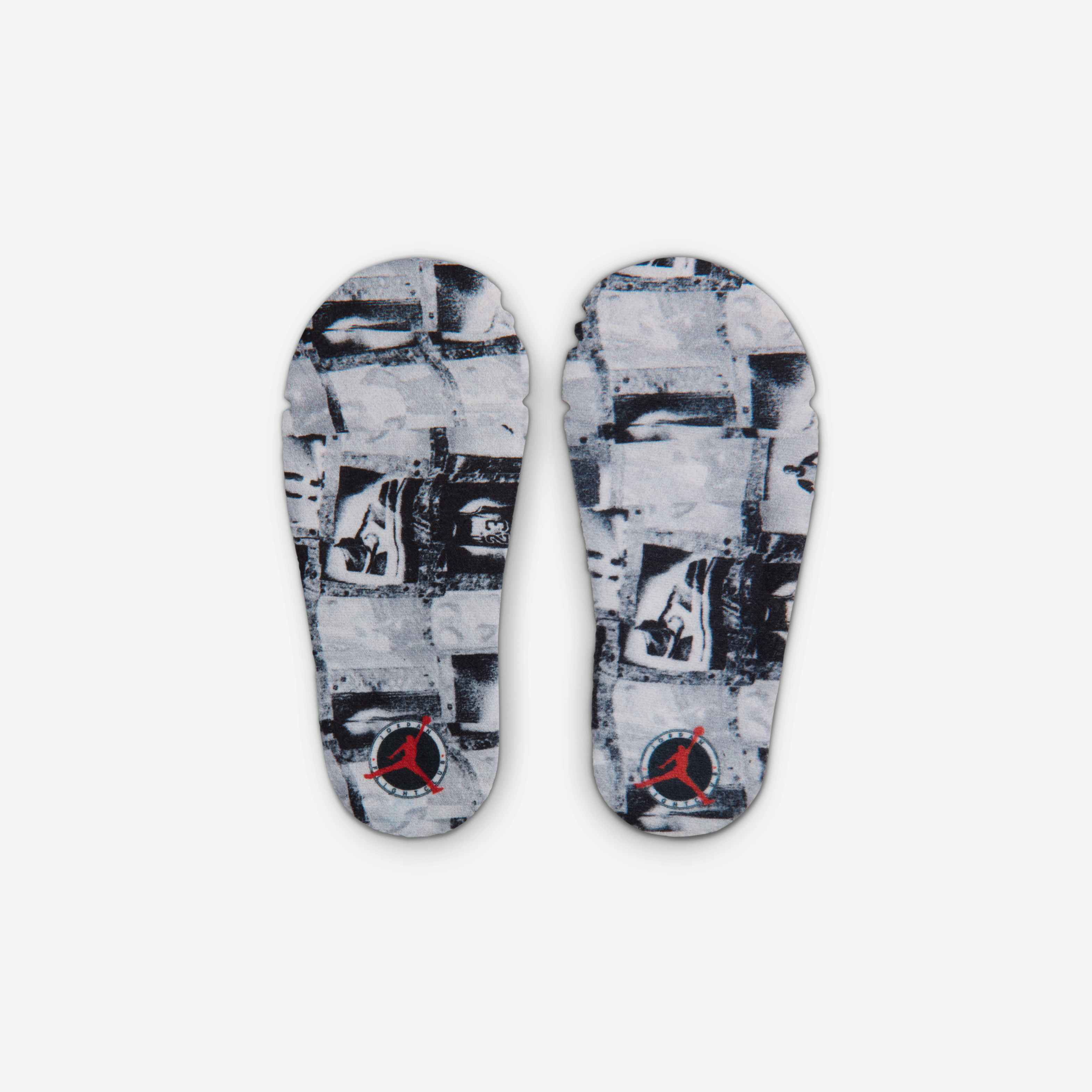 Jordan 4 Retro 'Flight Club' image number 7