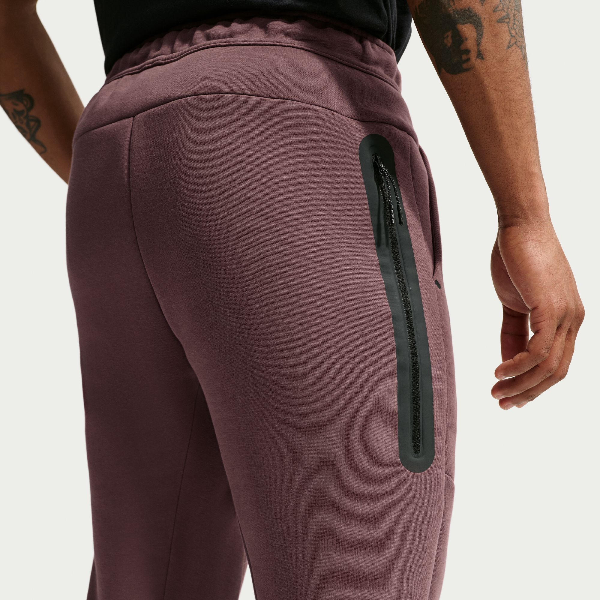 Nike Tech image number 3