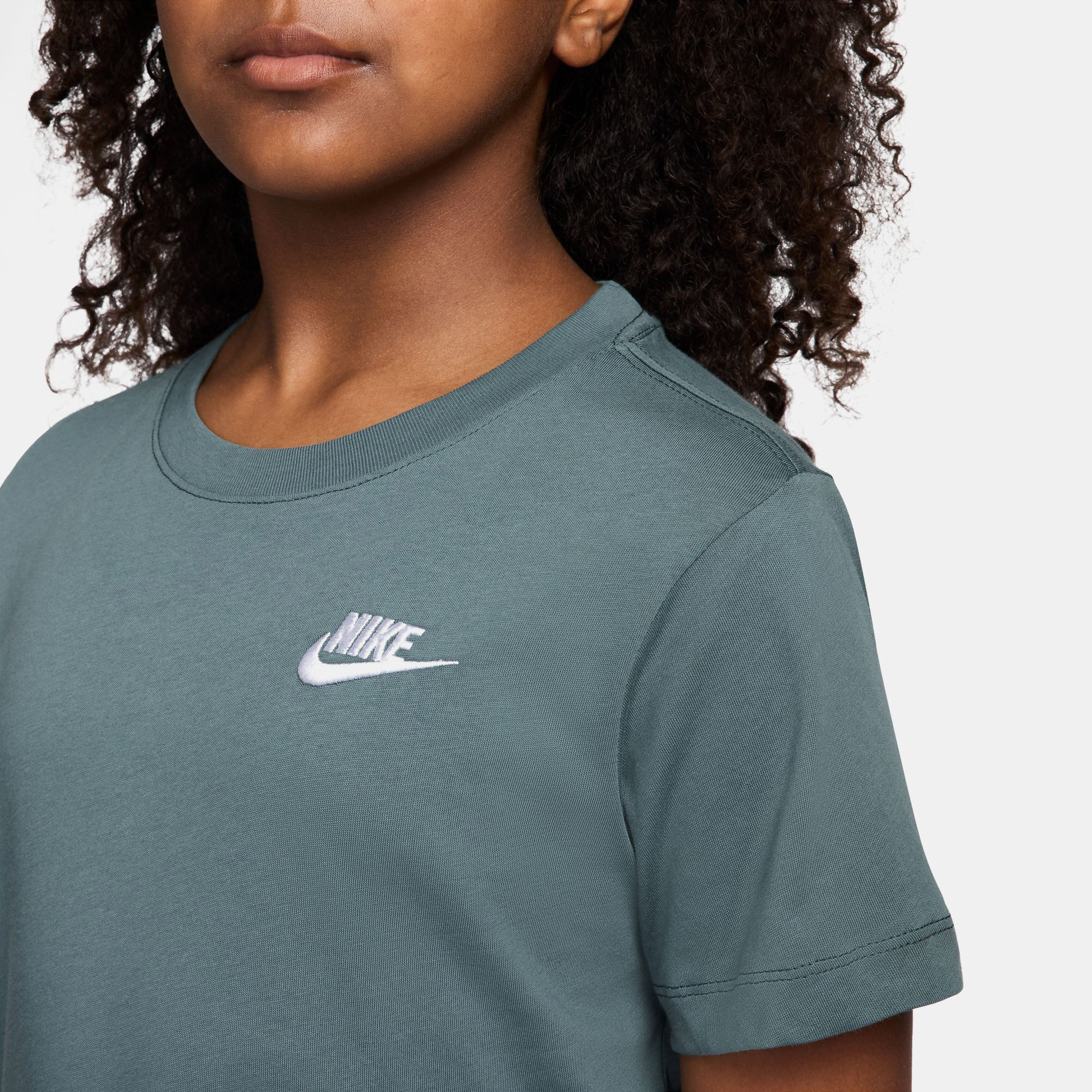 Nike Sportswear image number 2