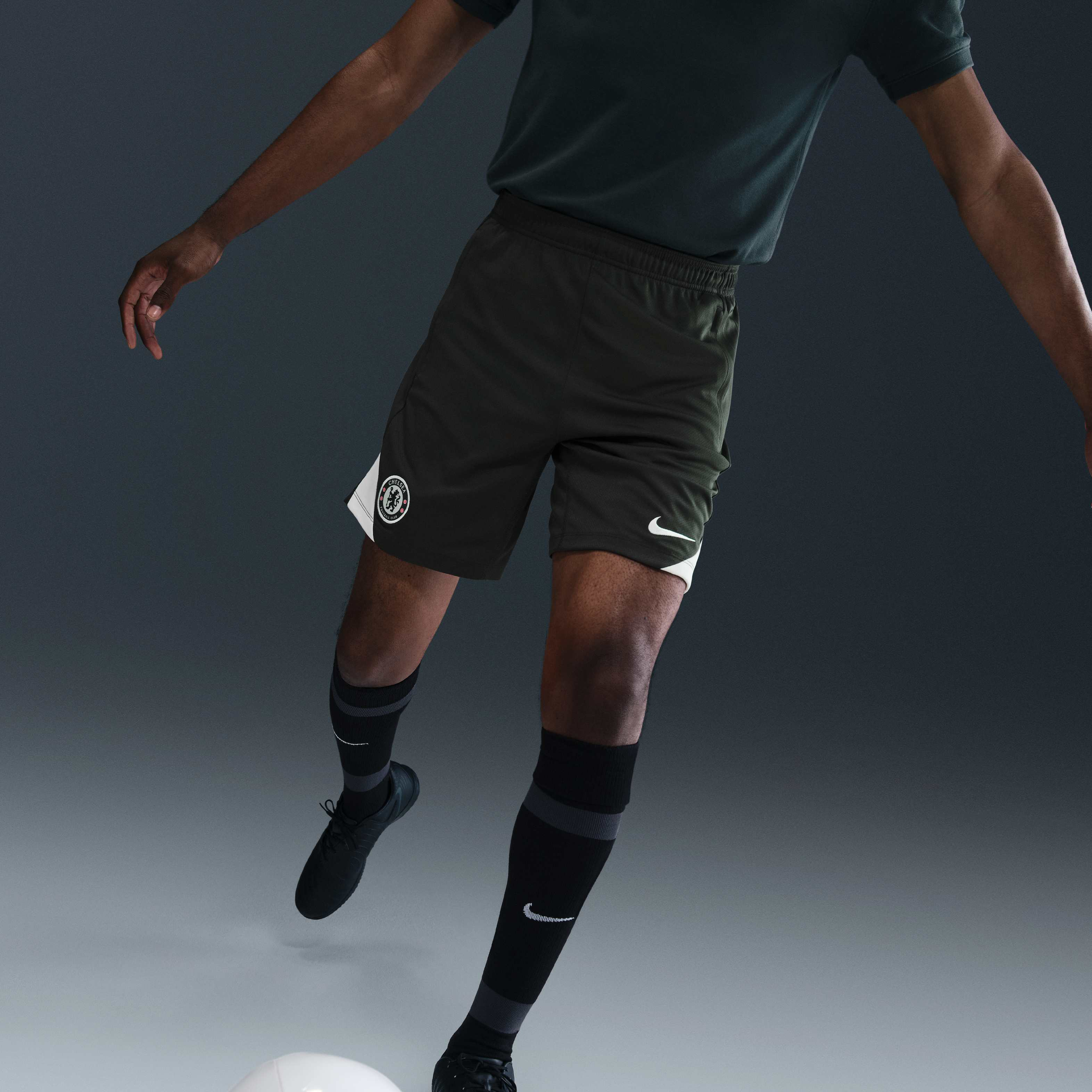 تشيلسي سترايك image number 4